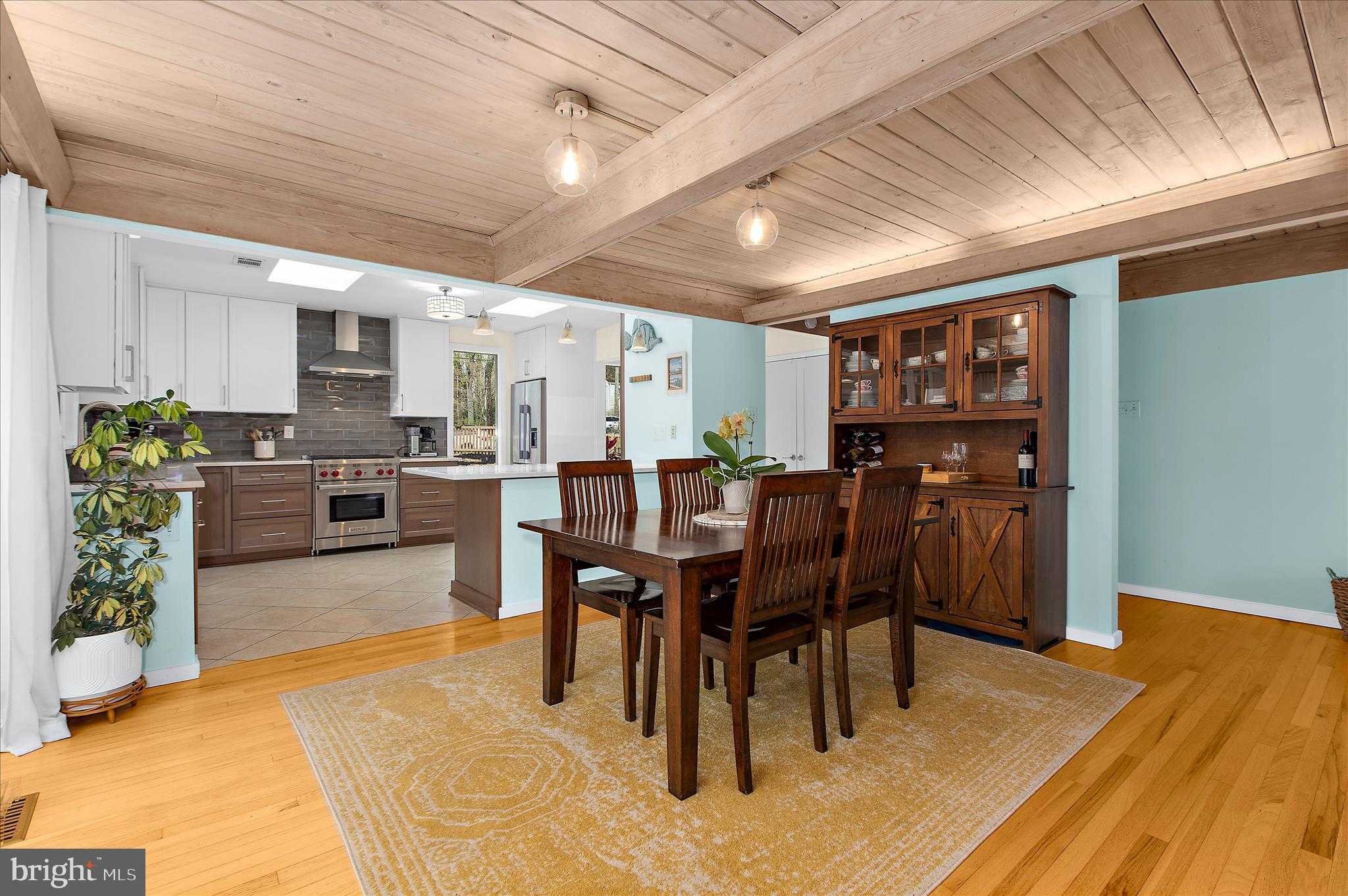 2642 Queen Anne Cir photo 11