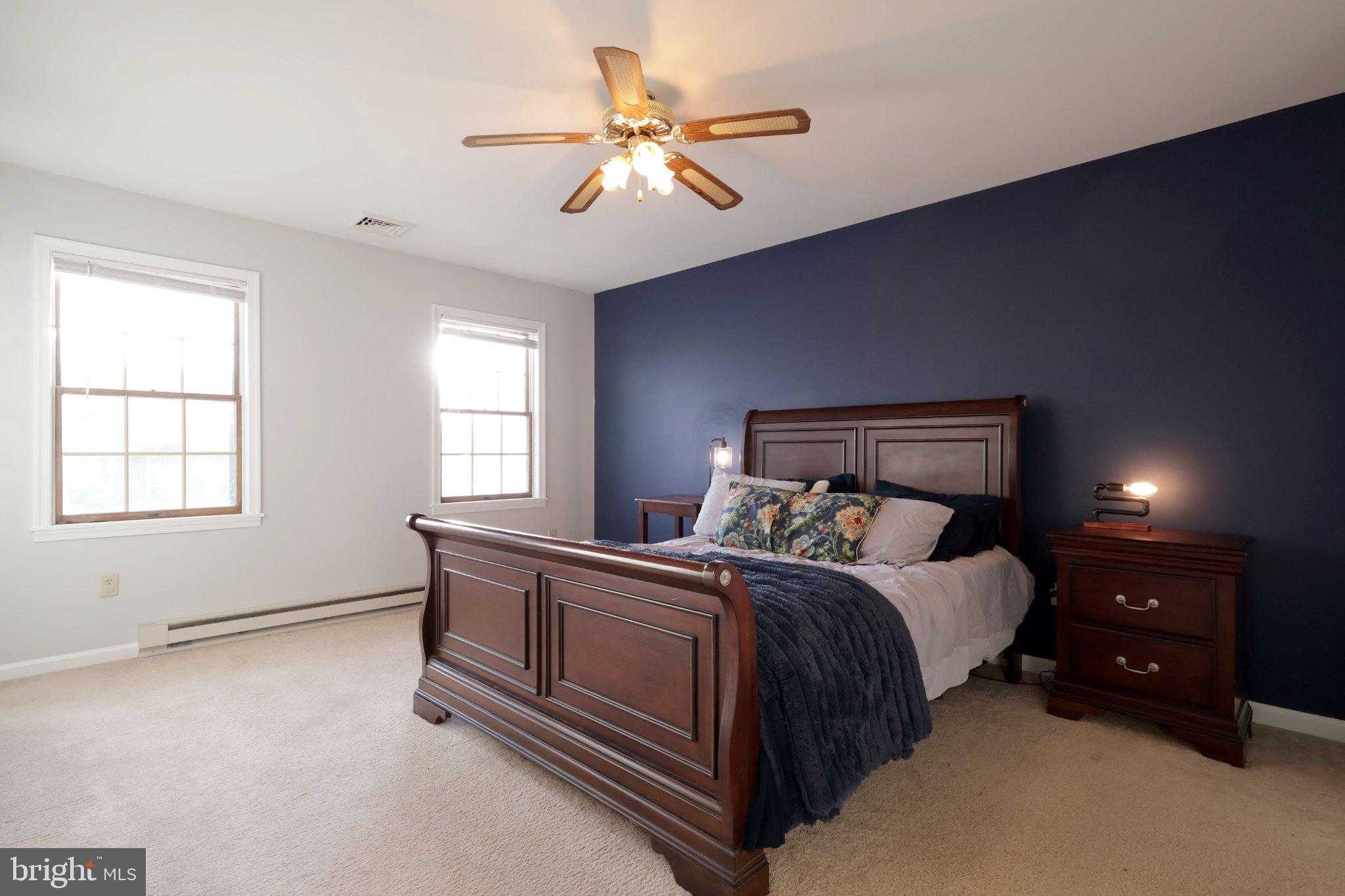 1039 E Springfield Dr photo 33