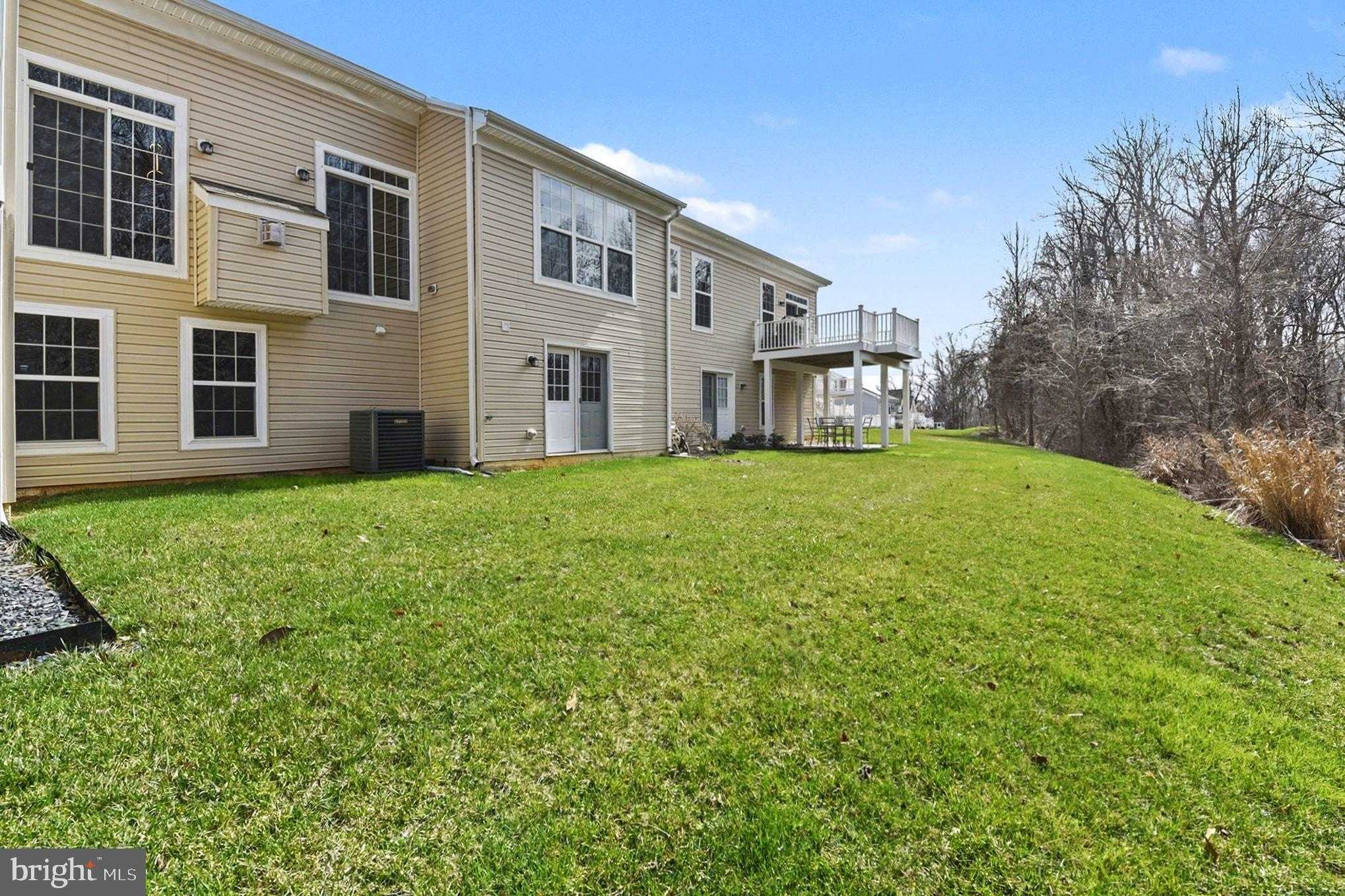 168 Touch Of Gold Dr photo 31