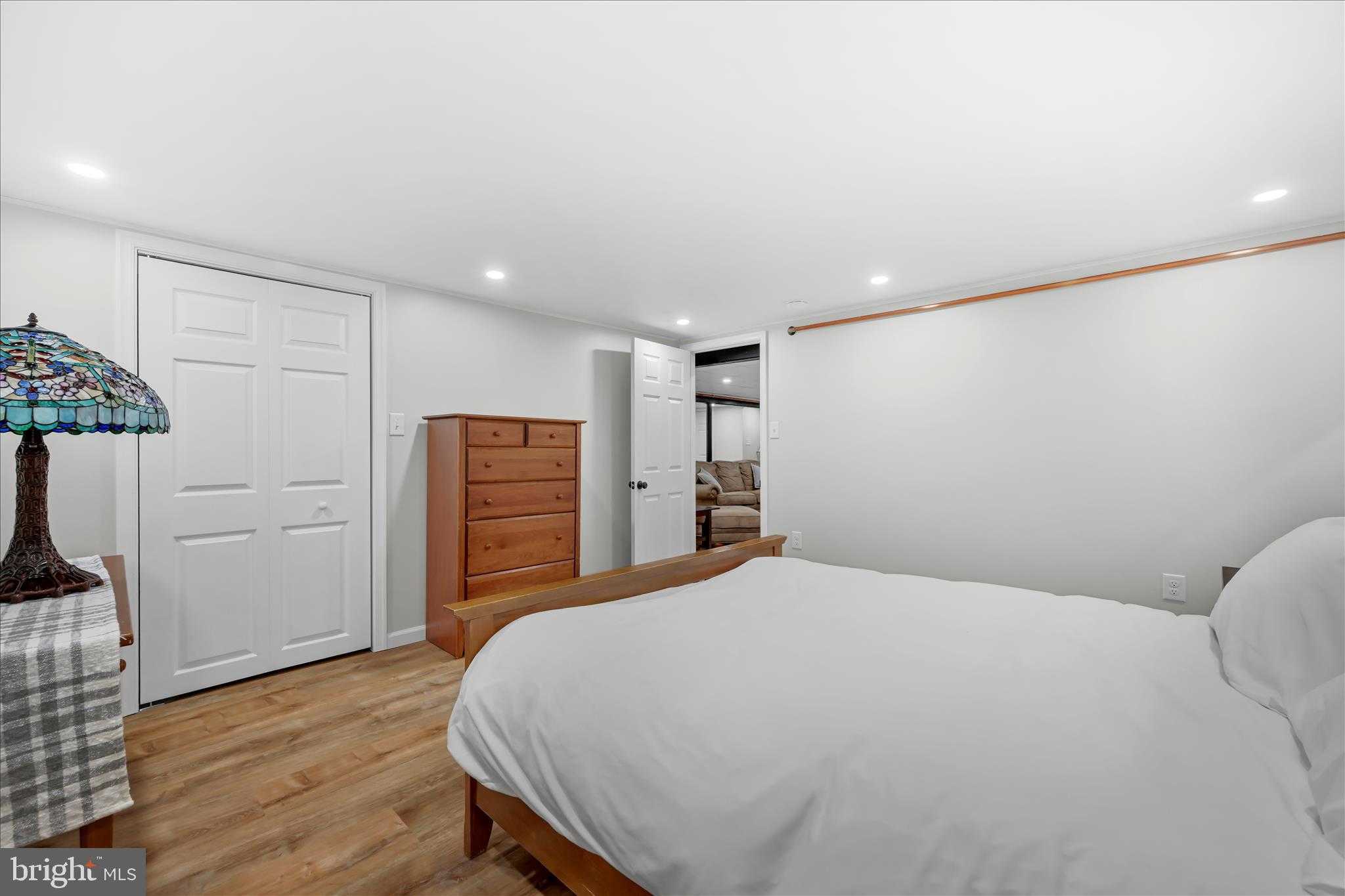 145 Gerald Ave photo 27