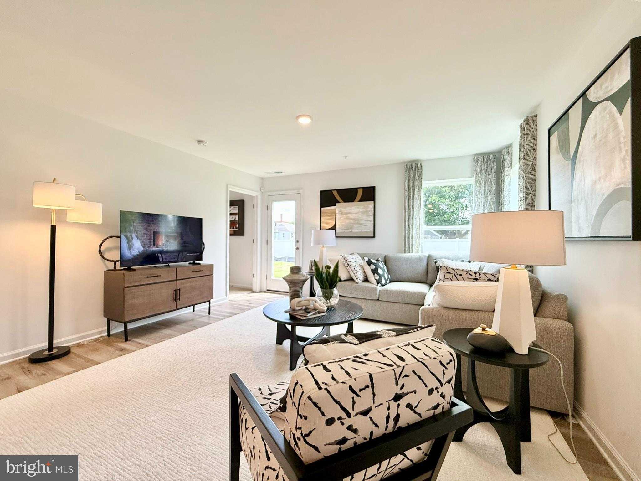 123 Hobbs St photo 15