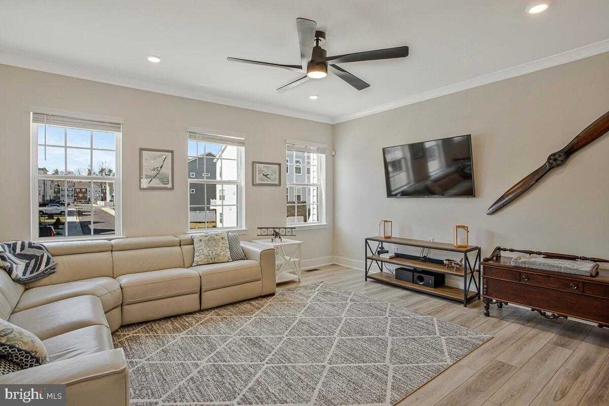 45419 Concord Way photo 2