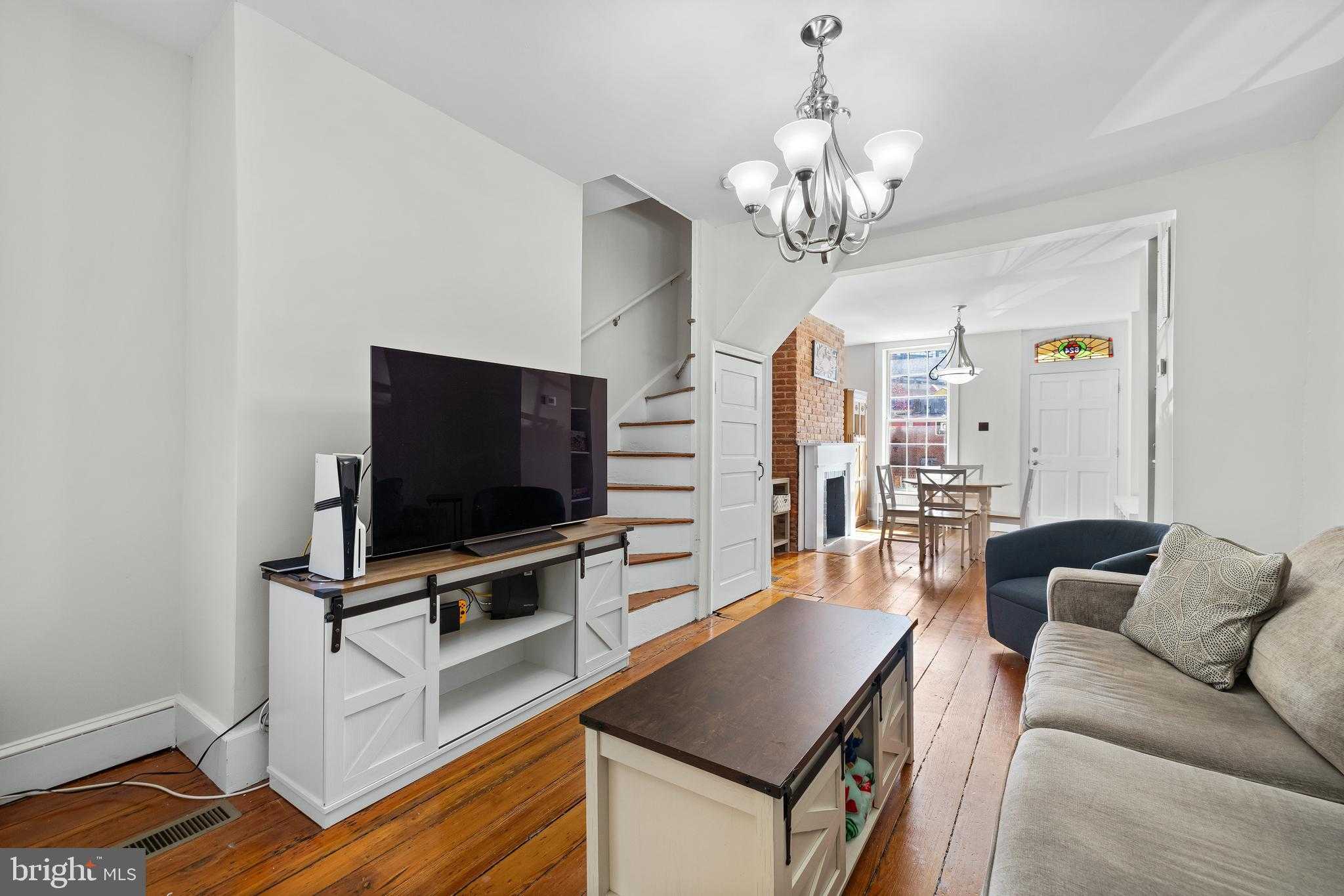 624 Washington Blvd photo 11