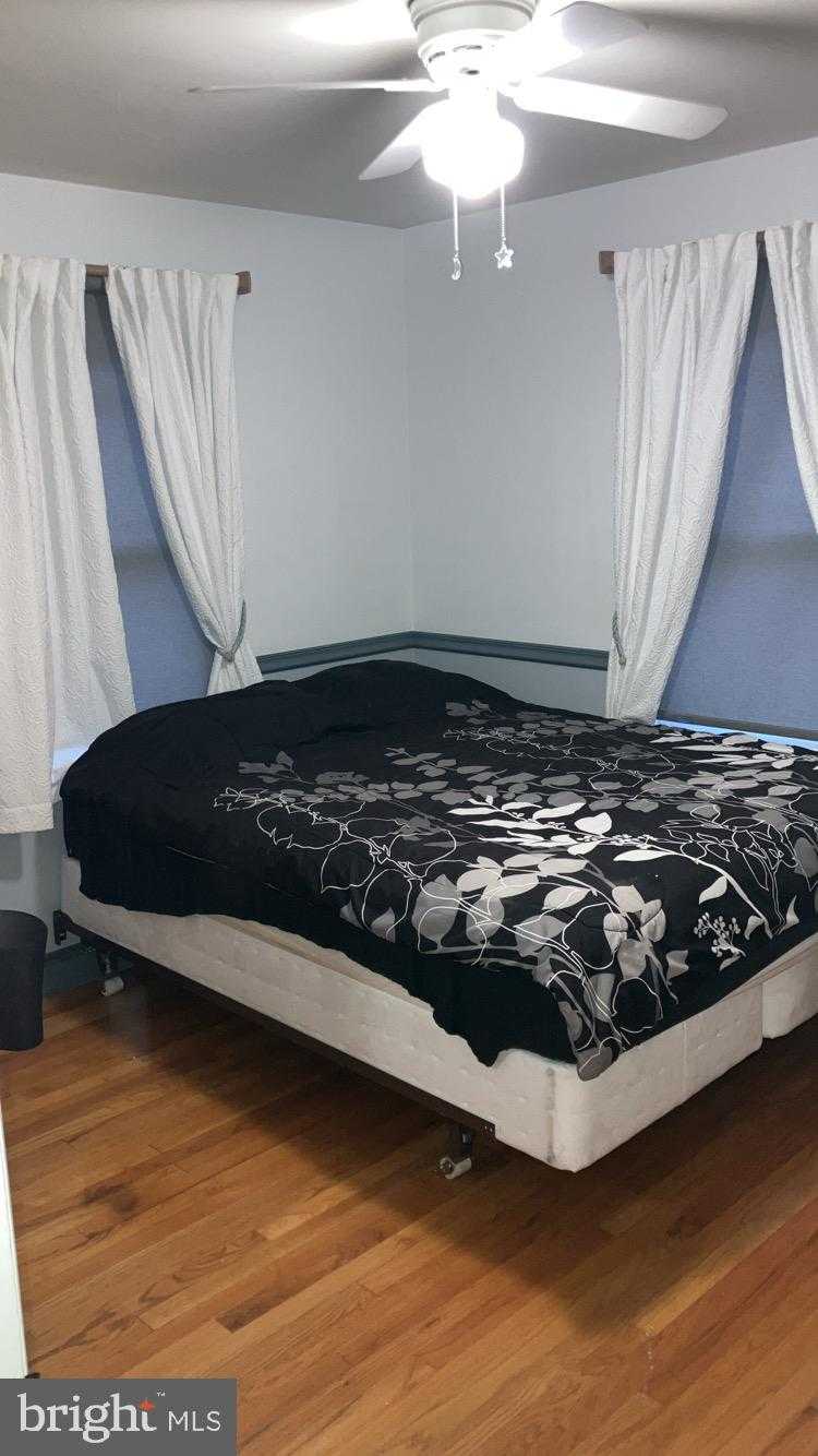 661 Guilford Ave photo 21