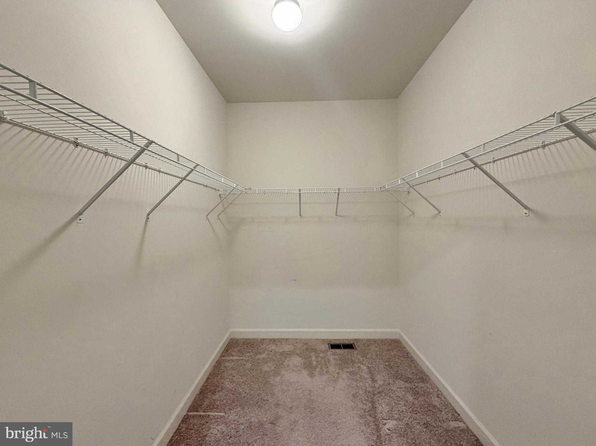 84 Jockey Dr photo 32