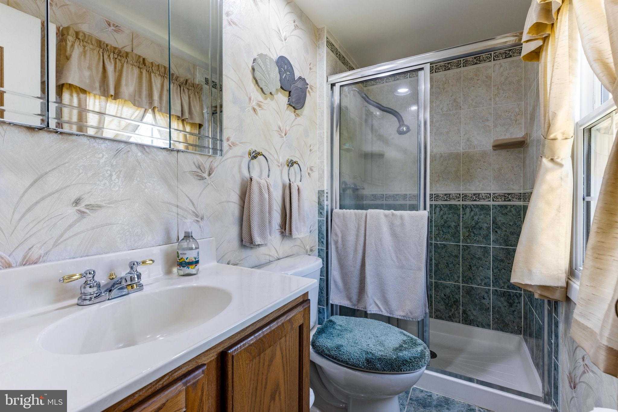 12402 Stretton Ln photo 24