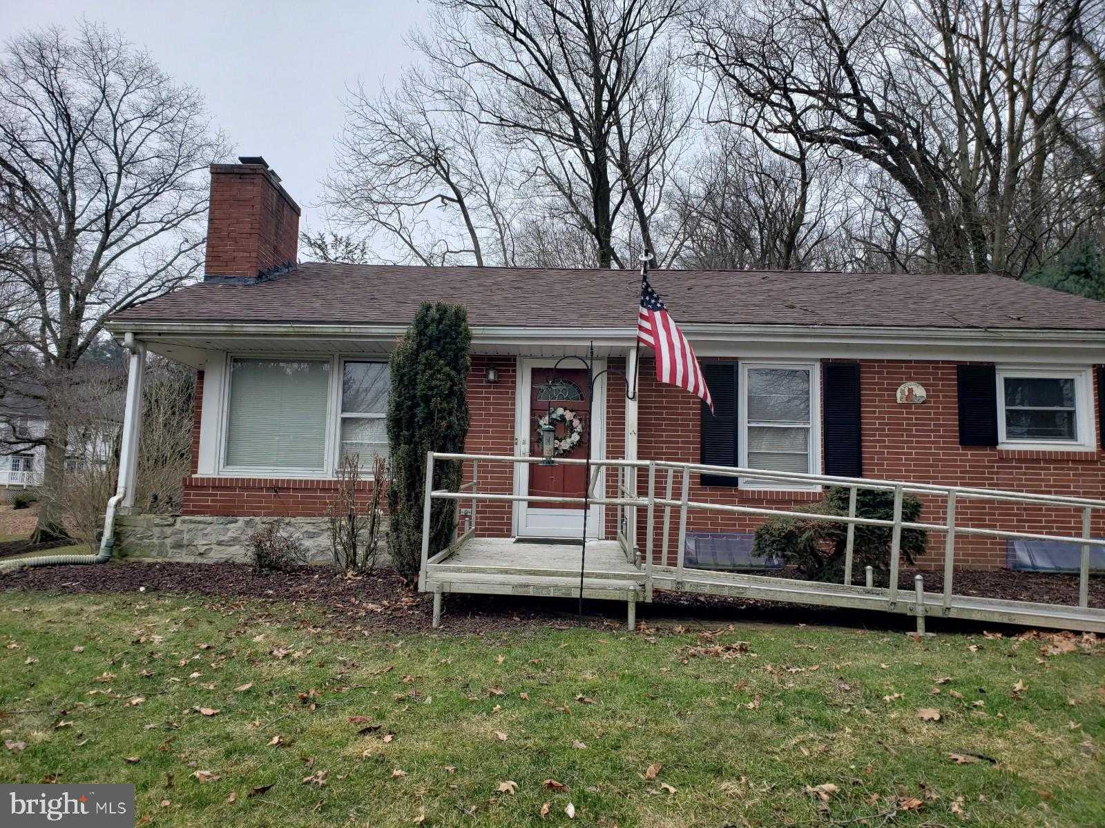 2584 Spring Valley Rd photo 2