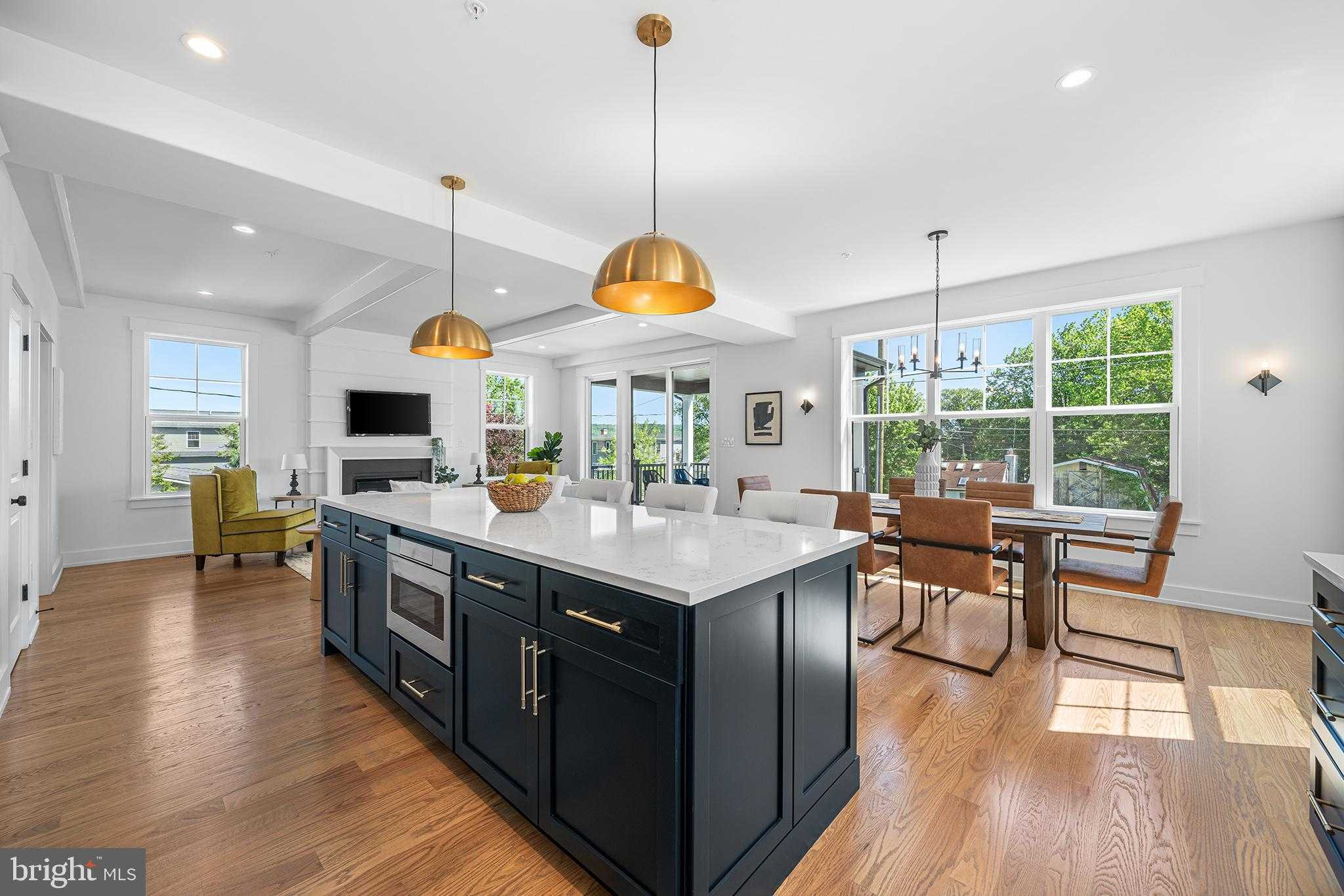 541 E Hector St # 9 photo 9