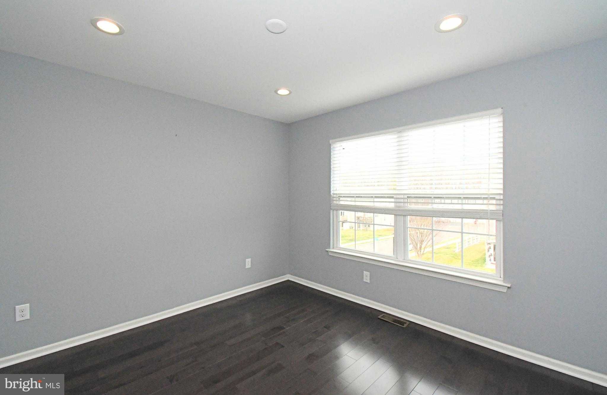 1680 Hickory Ln photo 35