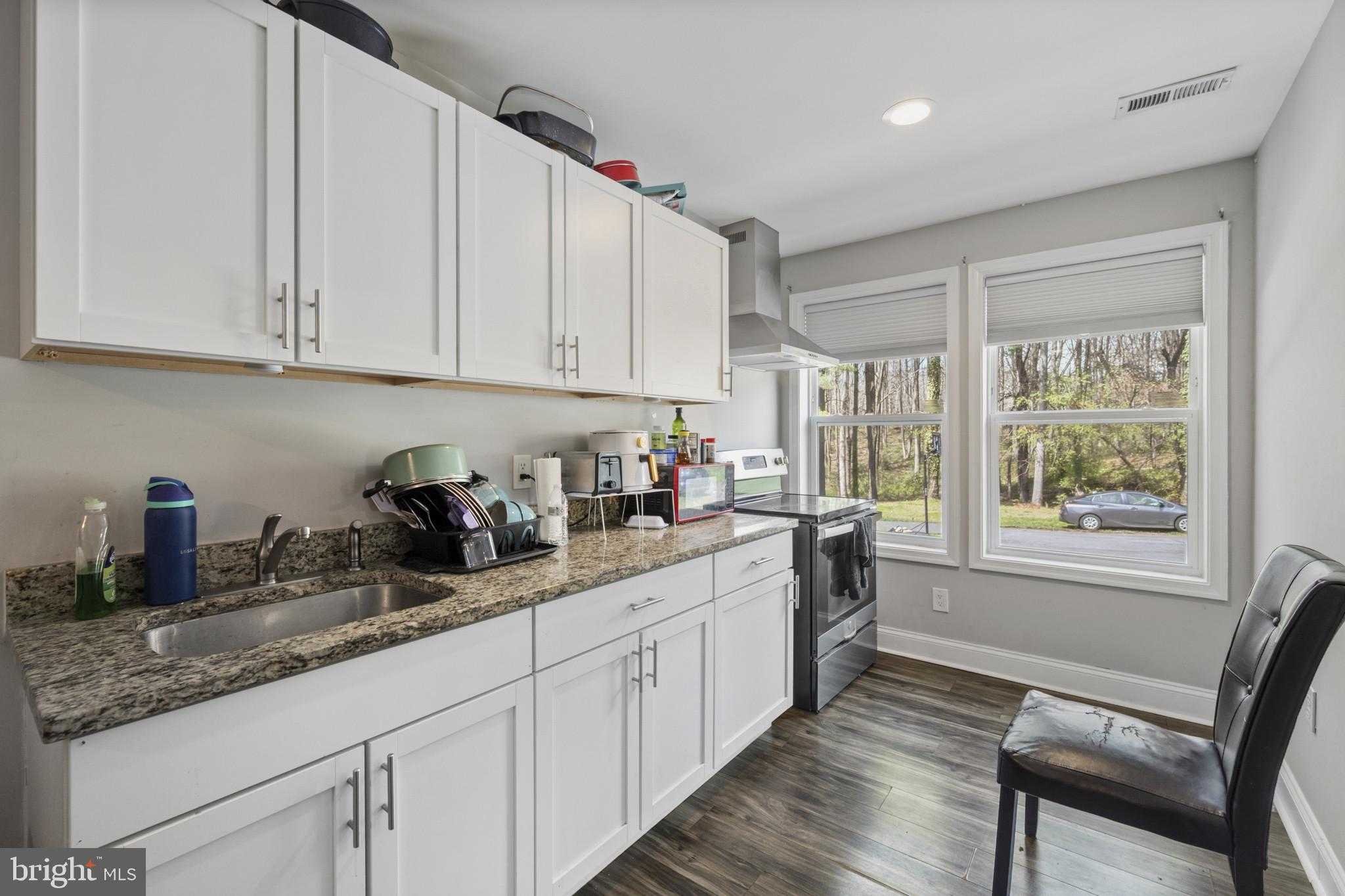 17616 Garrett Dr photo 23