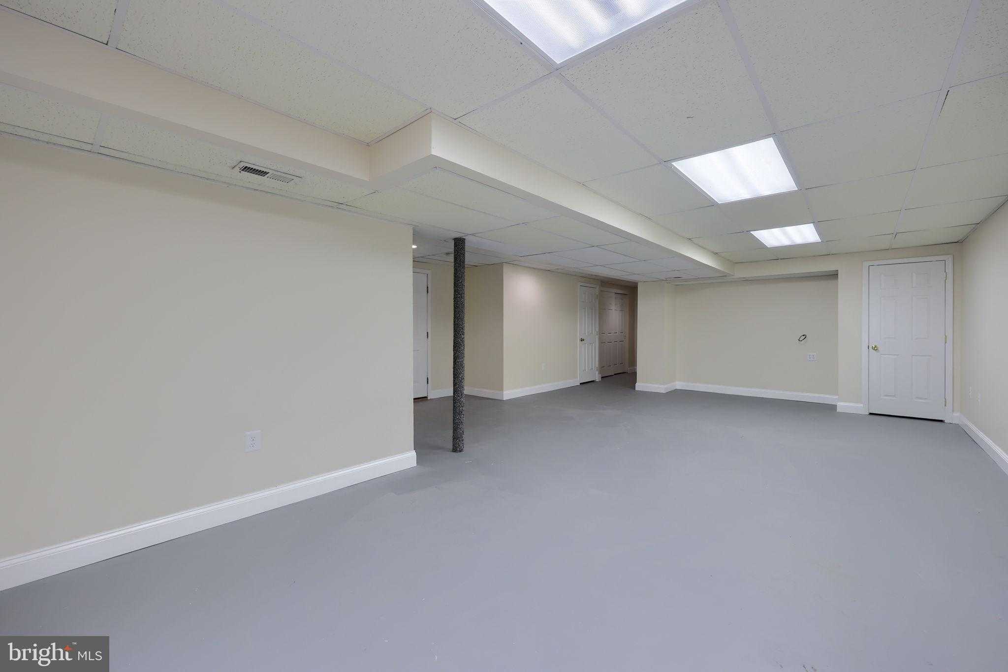 401 Harmony Ln photo 36