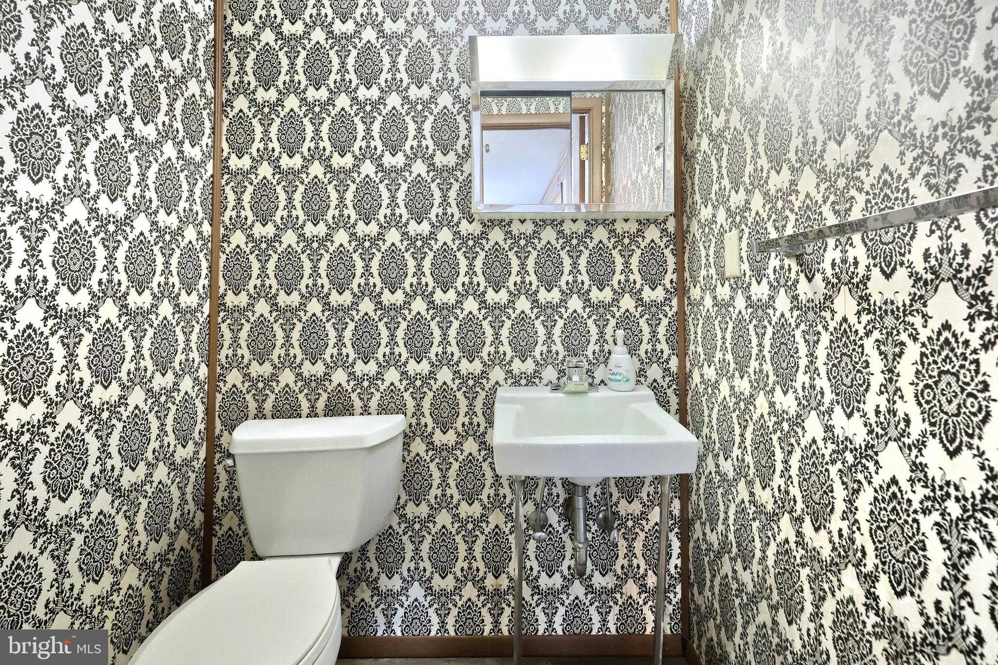 2501 Sunset Cir photo 29