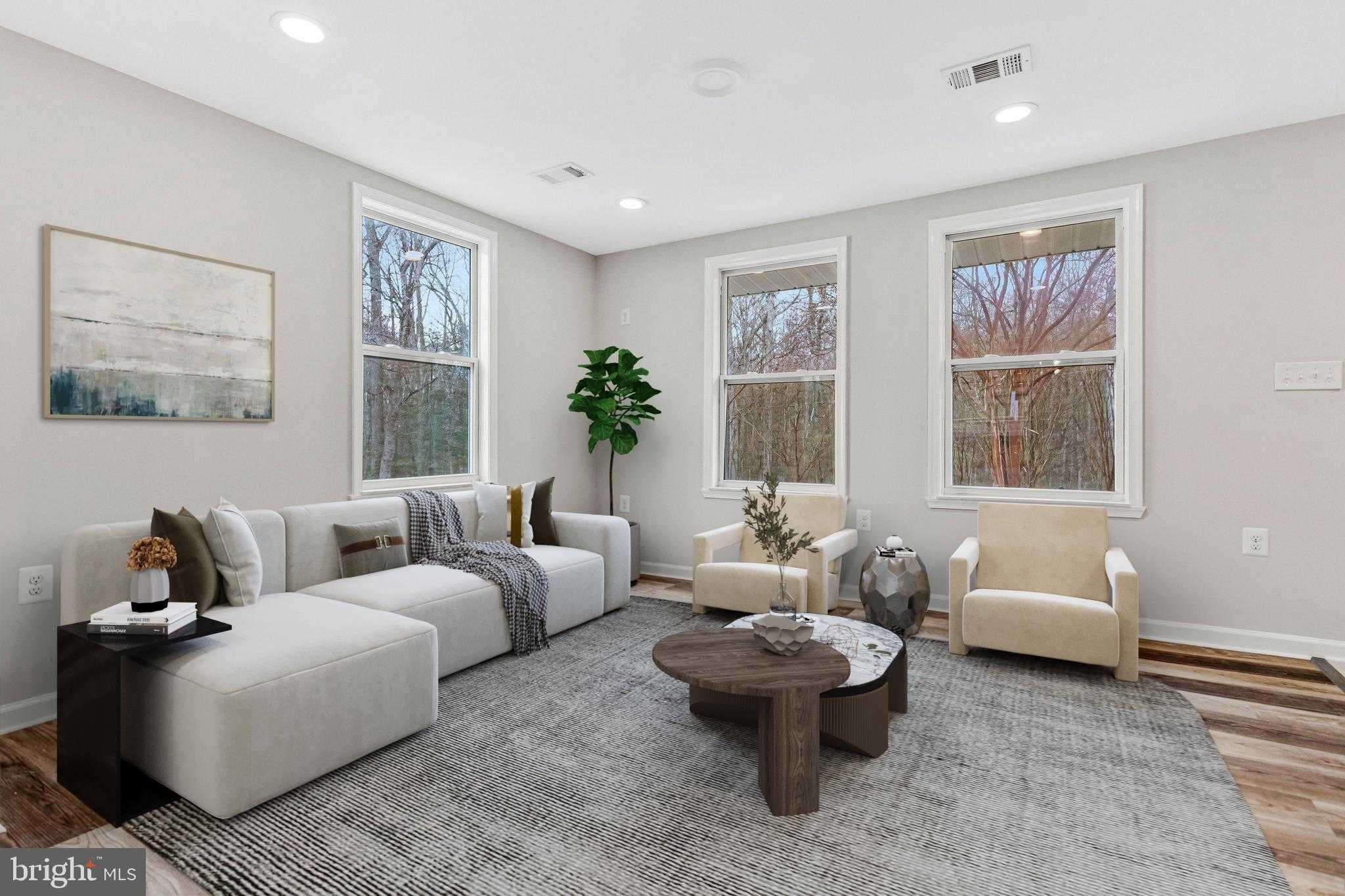 13804 Park Ave photo 3