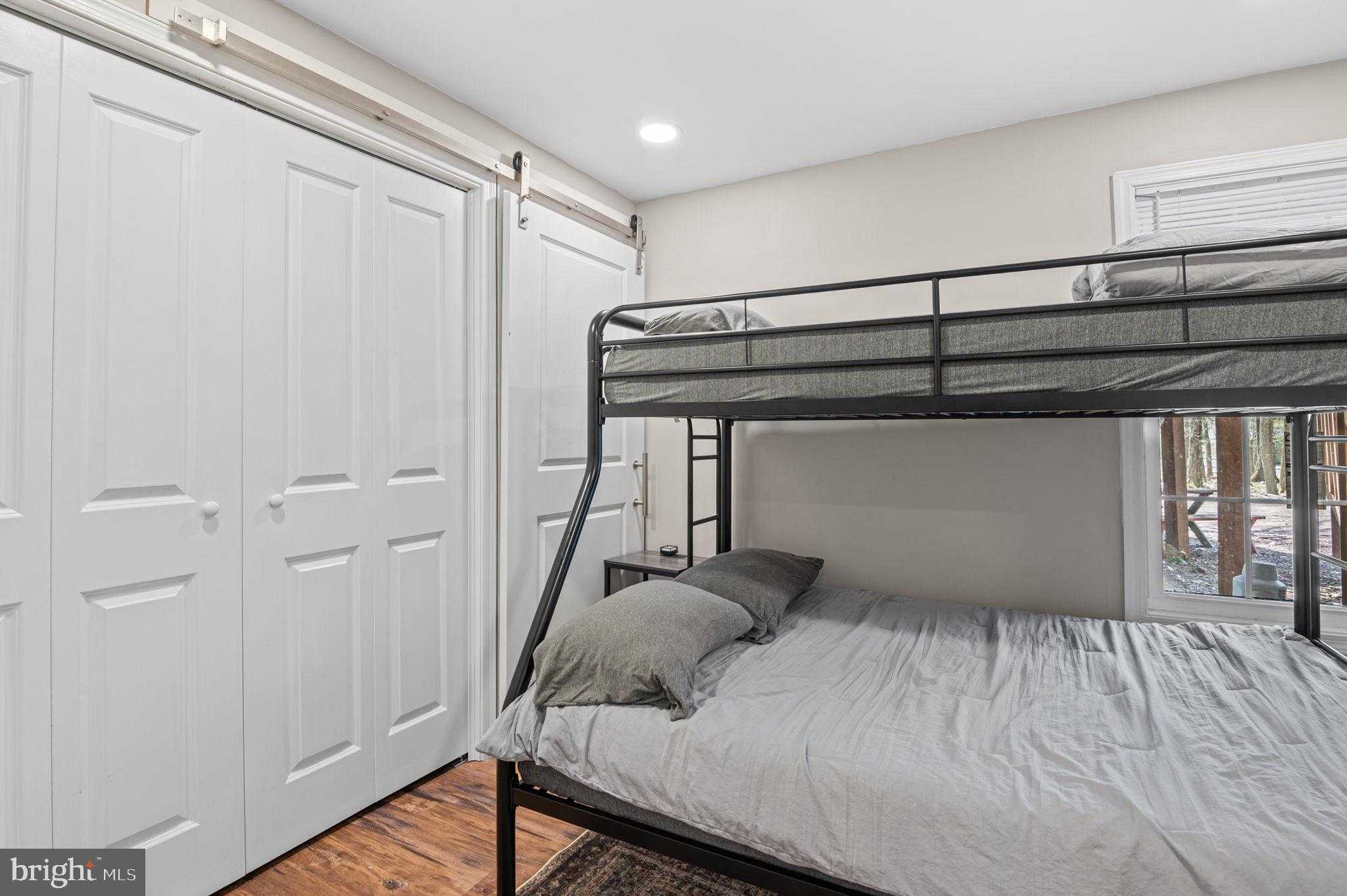 70 Pineknoll Dr photo 29