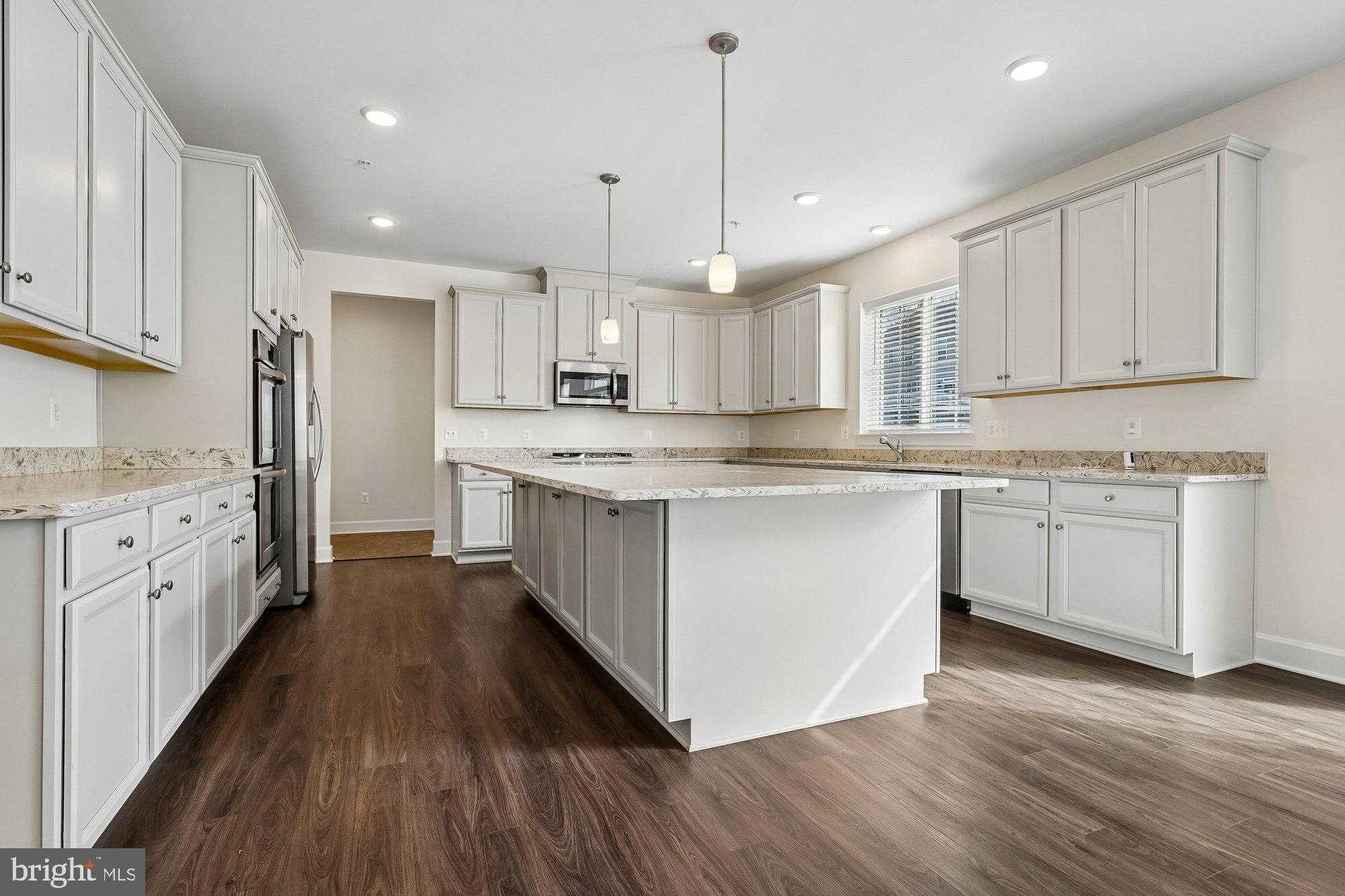 4708 Groover Ln photo 11