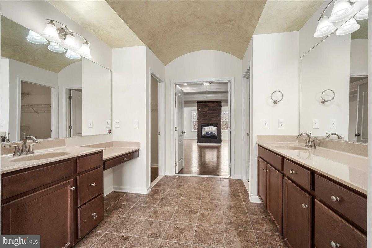 88 Coachman Cir photo 29