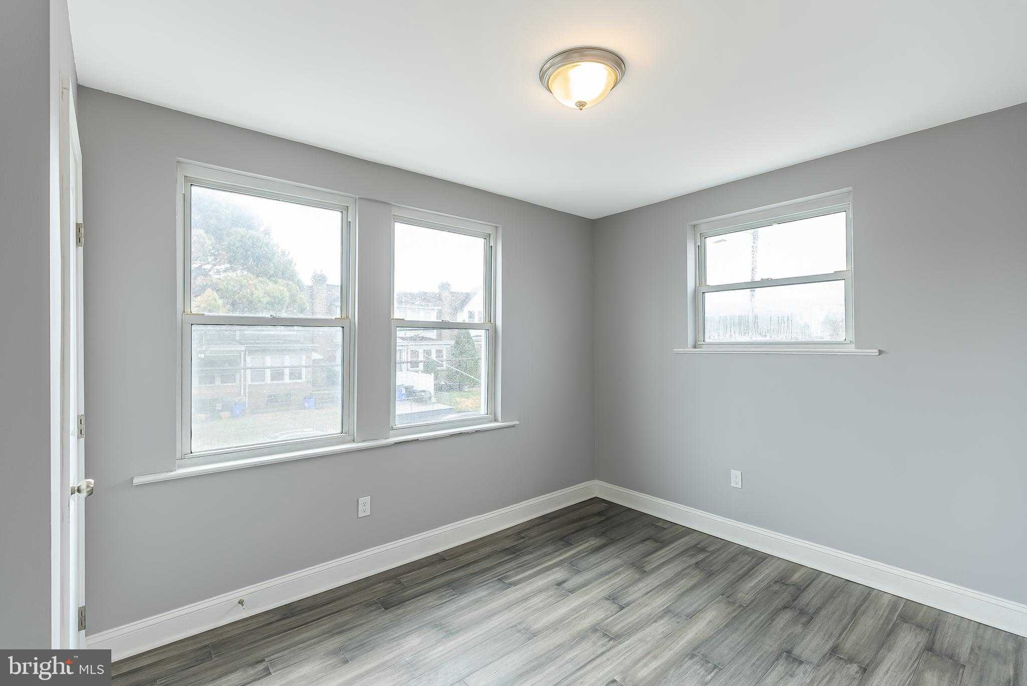 2660 S Shields St photo 16