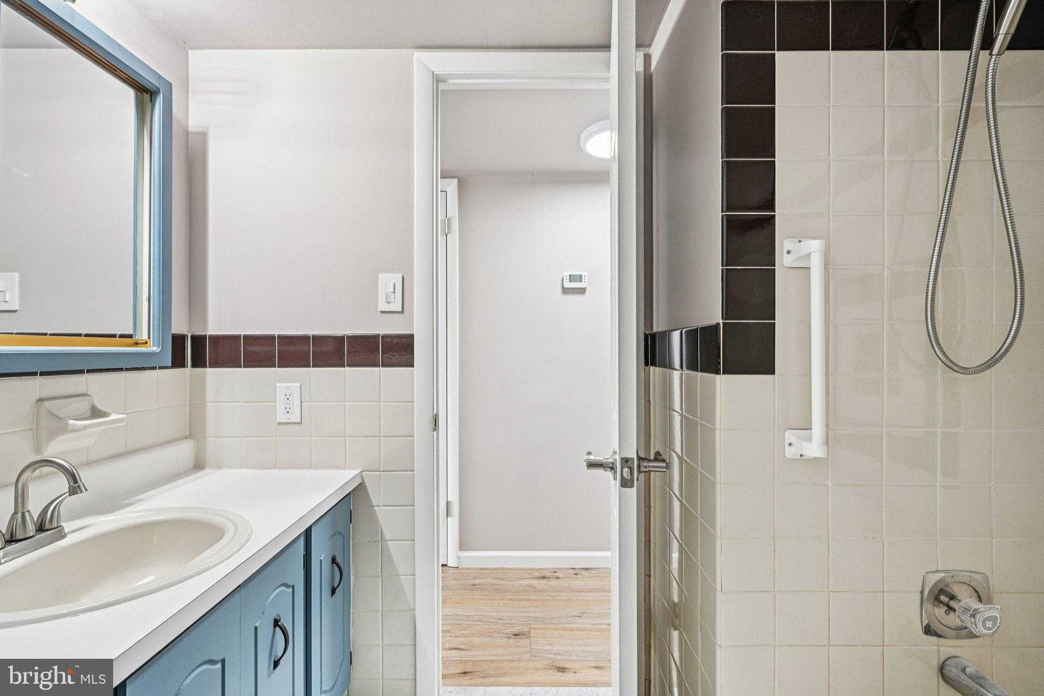 9906 Bustleton Ave Apt C25 photo 25