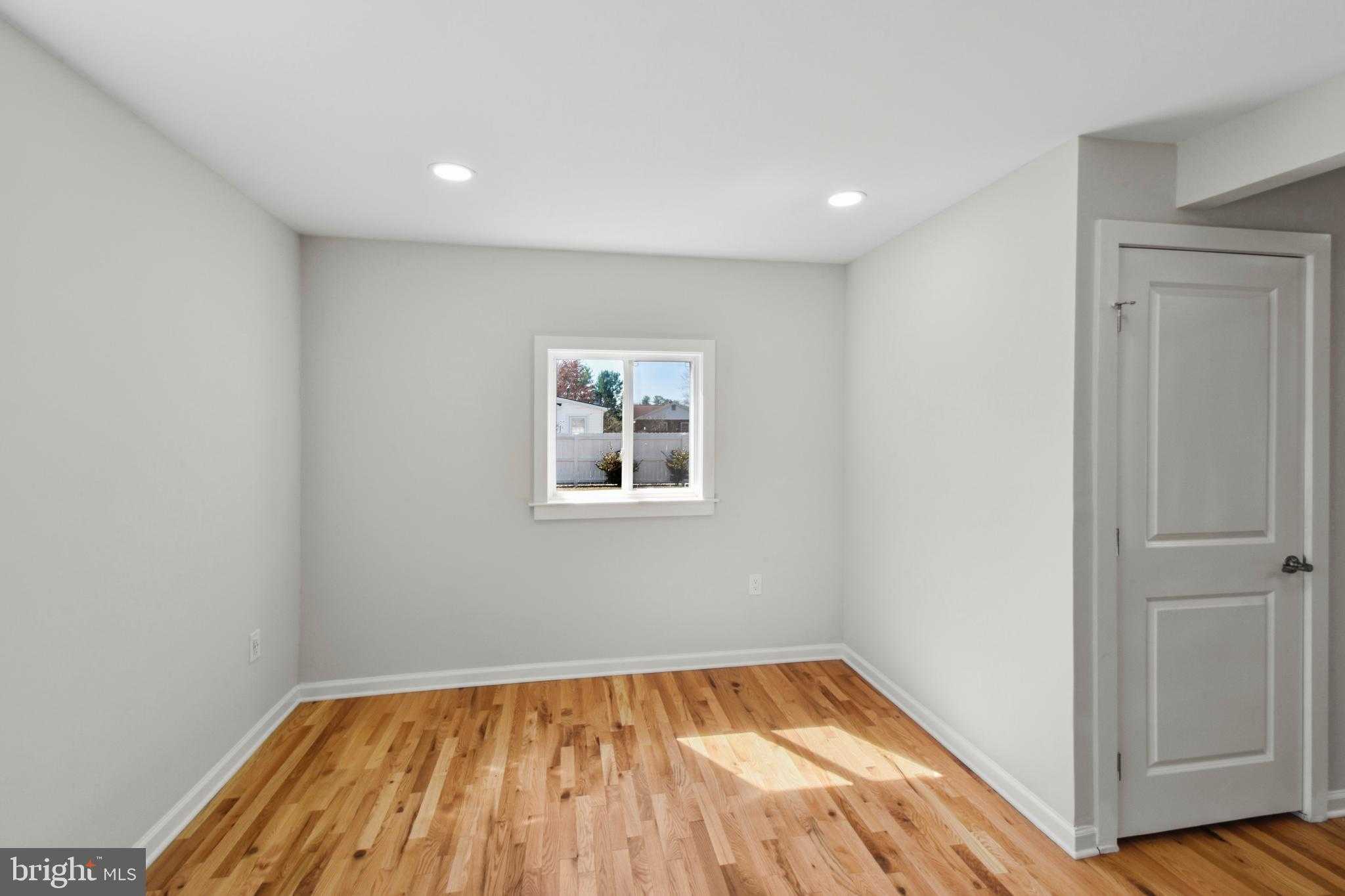 10349 Gordon Ave photo 7