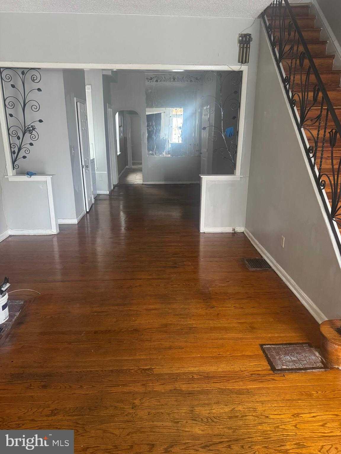 5552 Master St photo 4