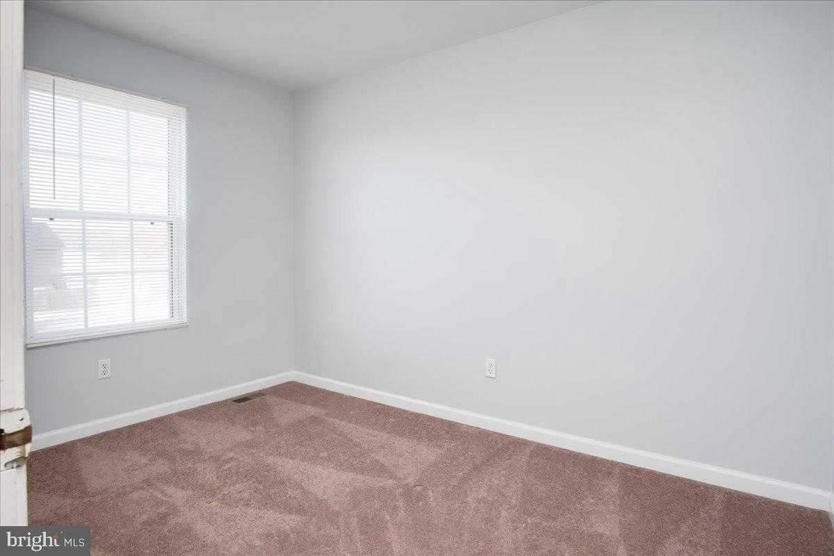 334 E Baltimore St photo 18