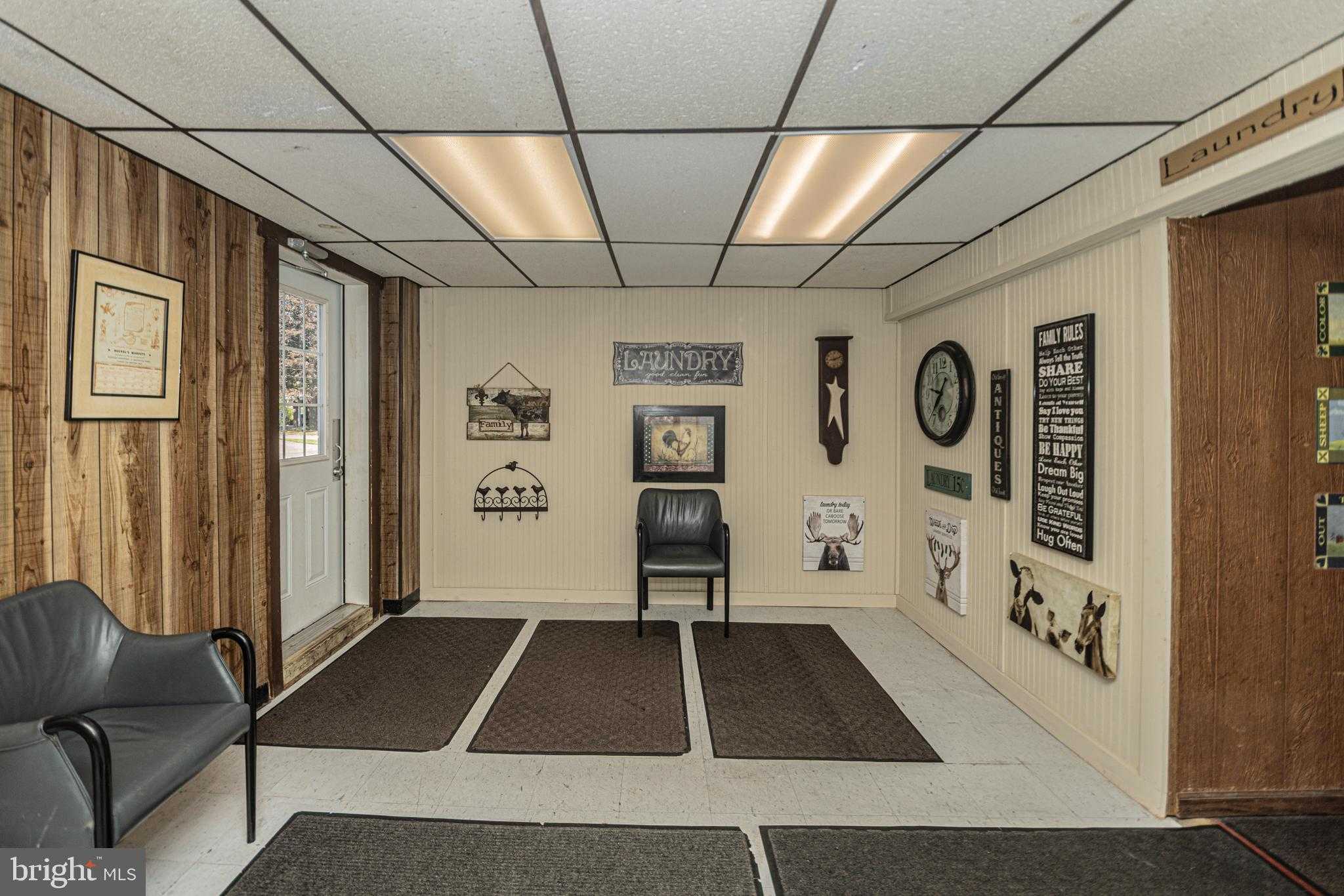 193 Main St photo 89