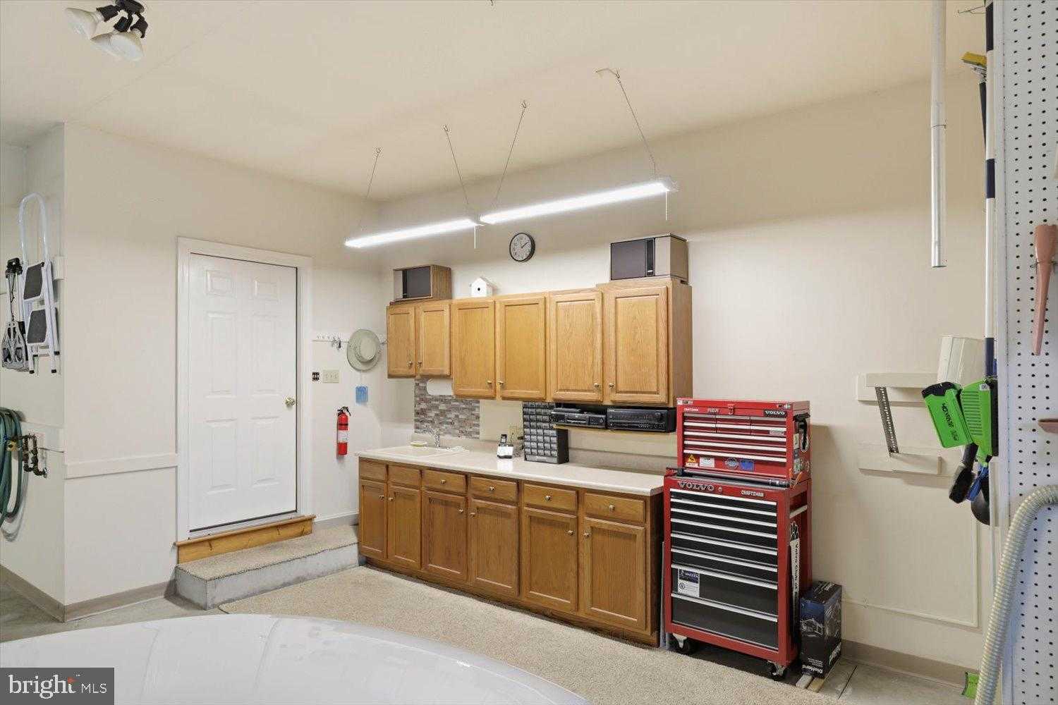 314 Country Meadows Dr photo 37