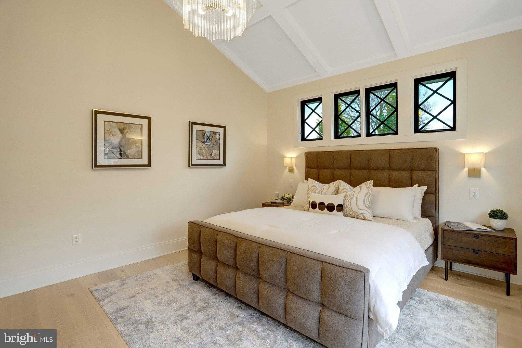 710 N Highland St photo 29