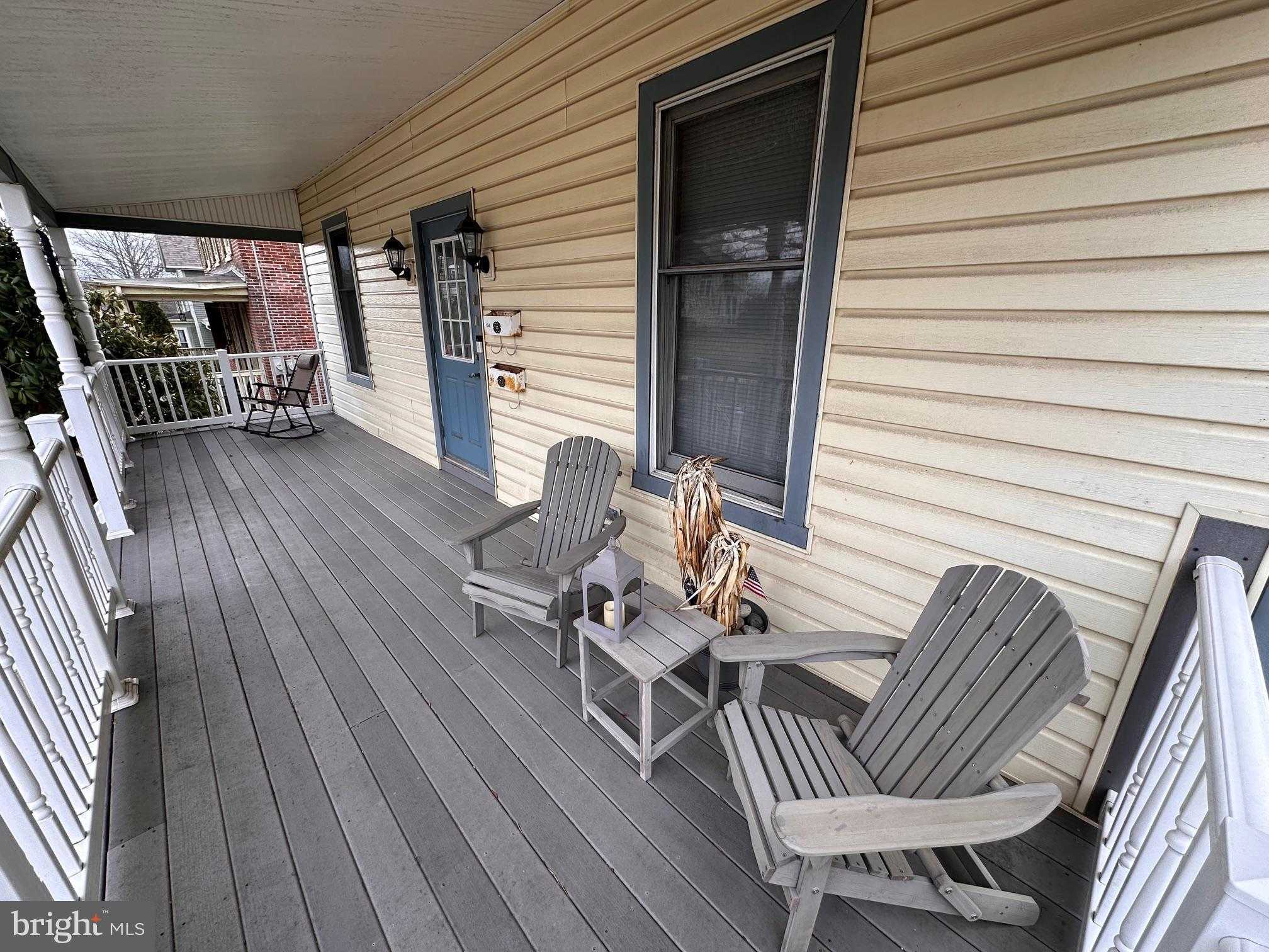 152 N Main St photo 3