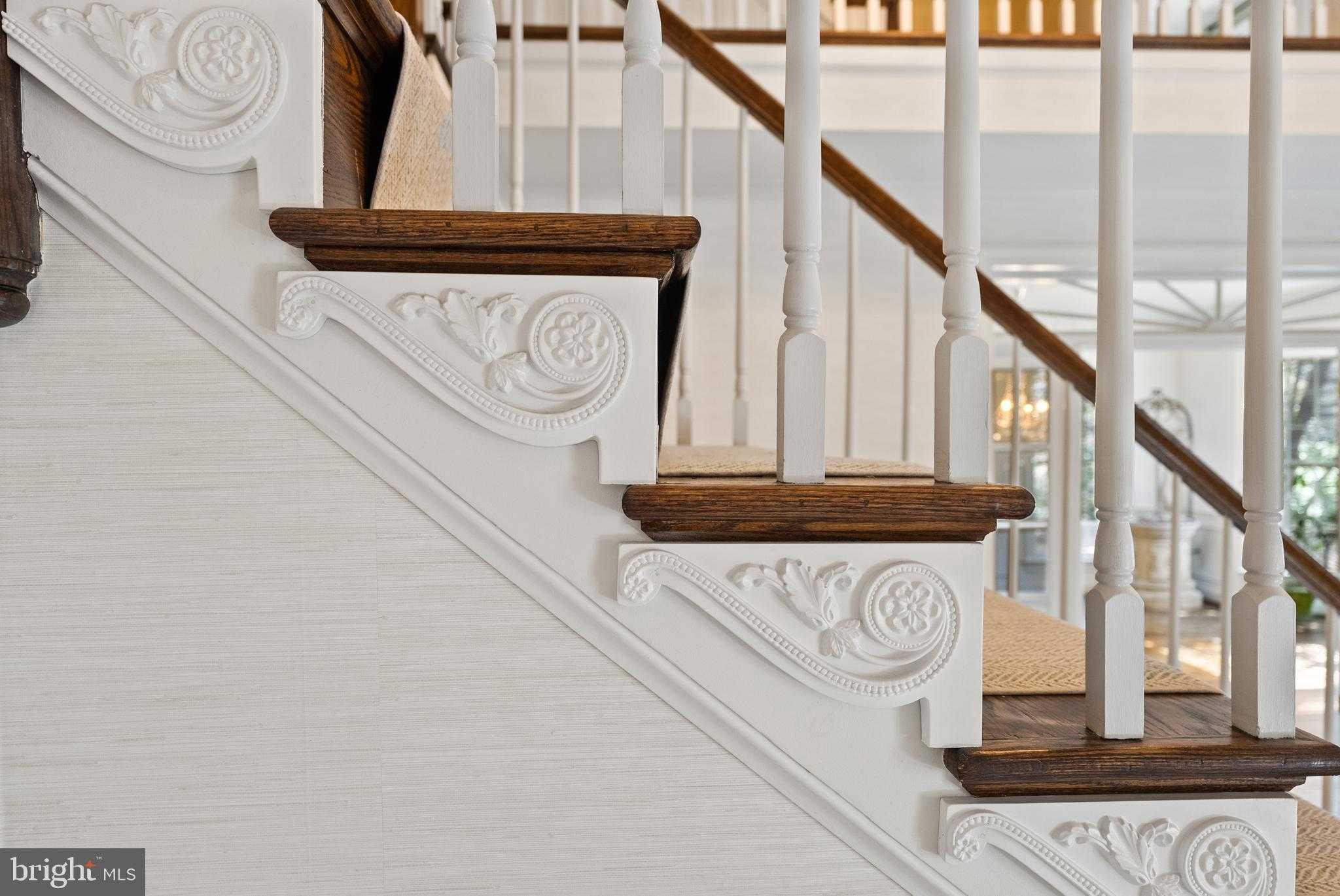 644 Live Oak Dr photo 13