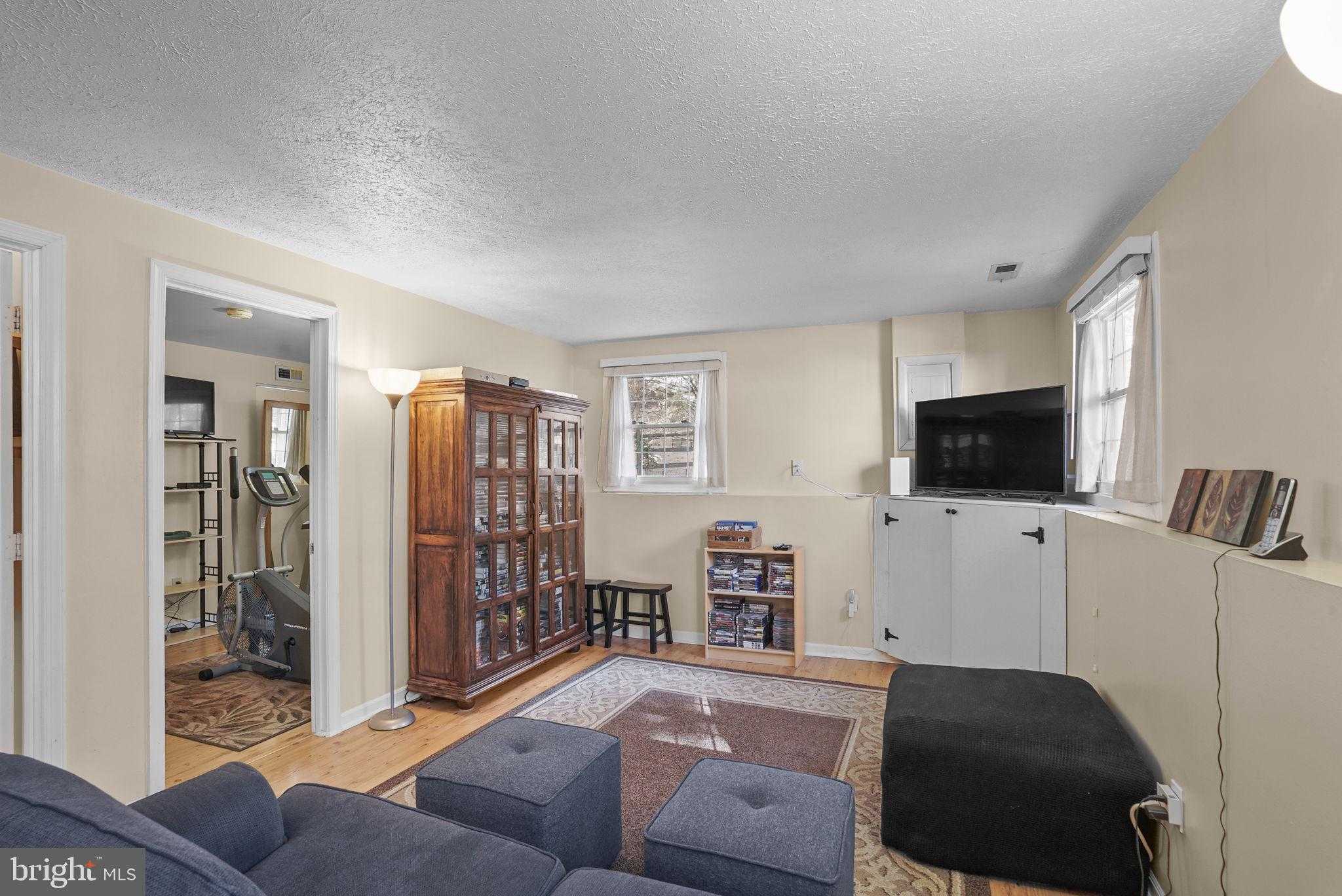 7129 Banjo CT photo 20