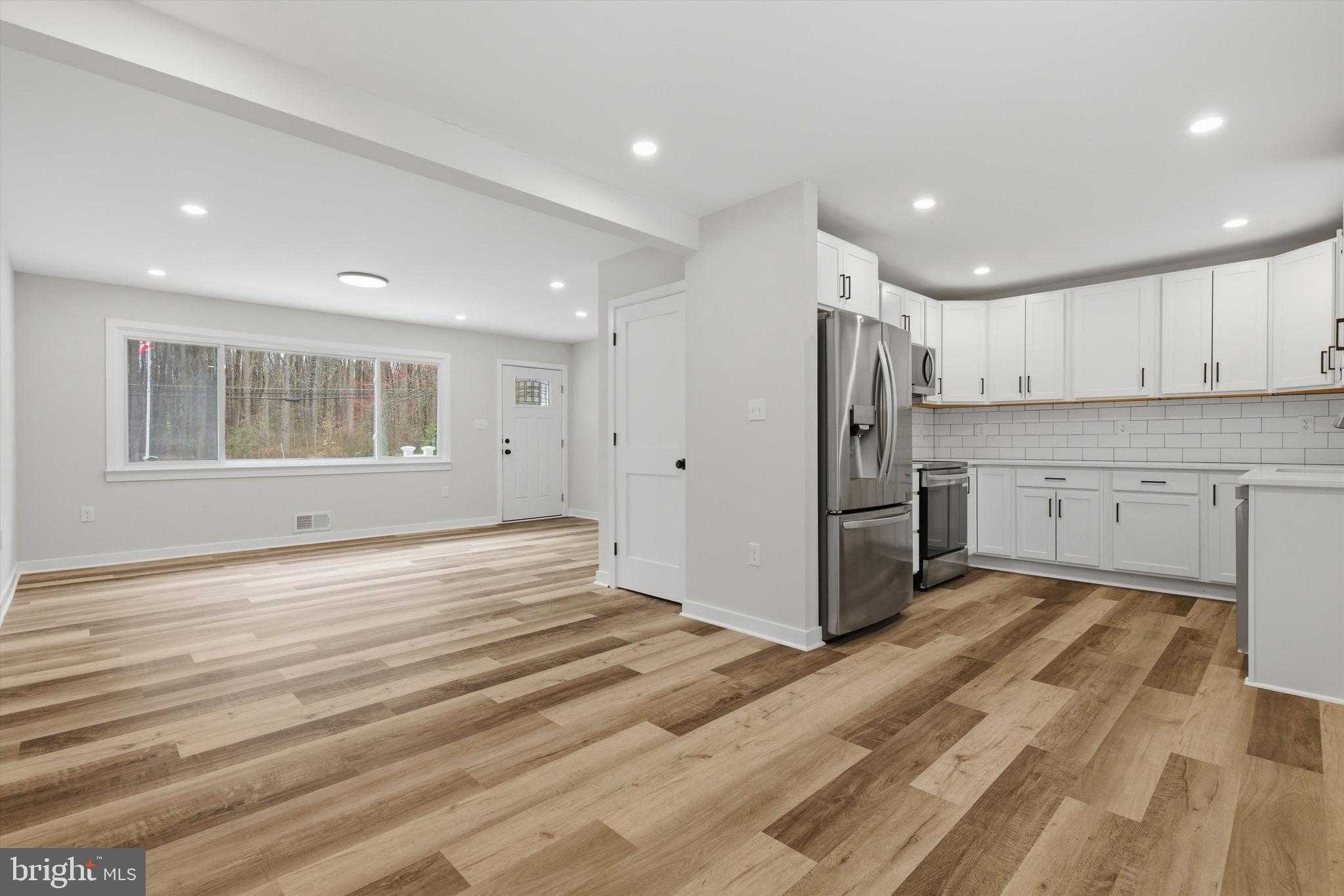 7258 Forest Ave photo 7