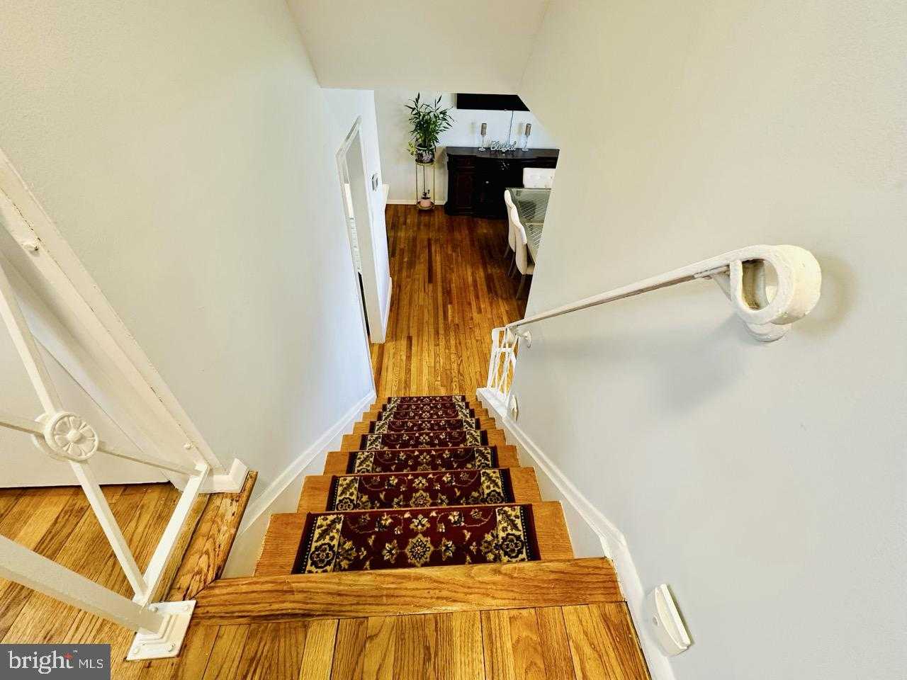 605 Zell CT photo 30