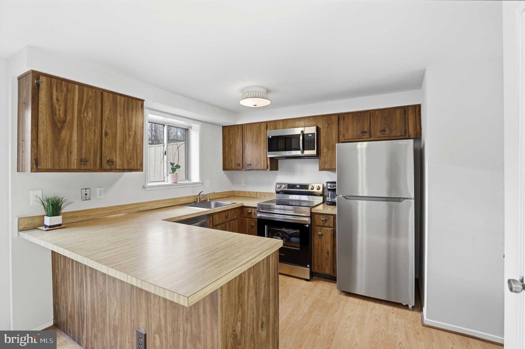 14415 Pebble Hill Ln photo 21