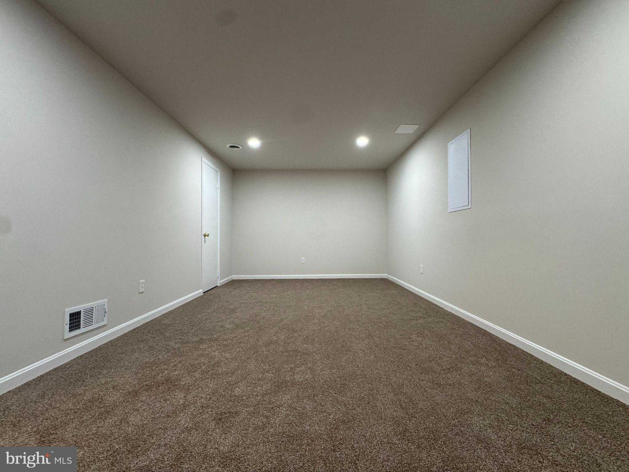 14415 Pebble Hill Ln photo 9