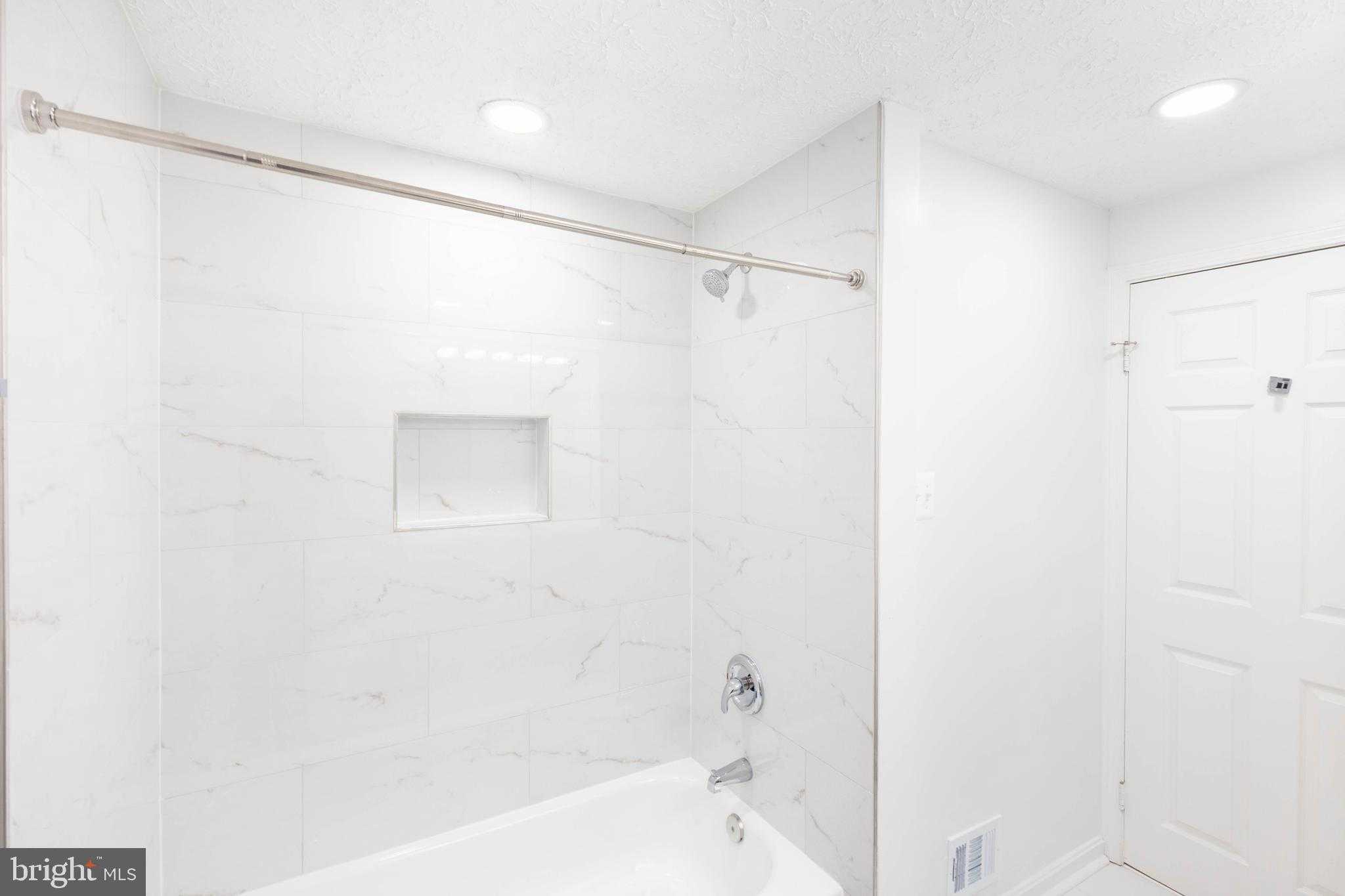 5814 Rock Forest CT photo 36