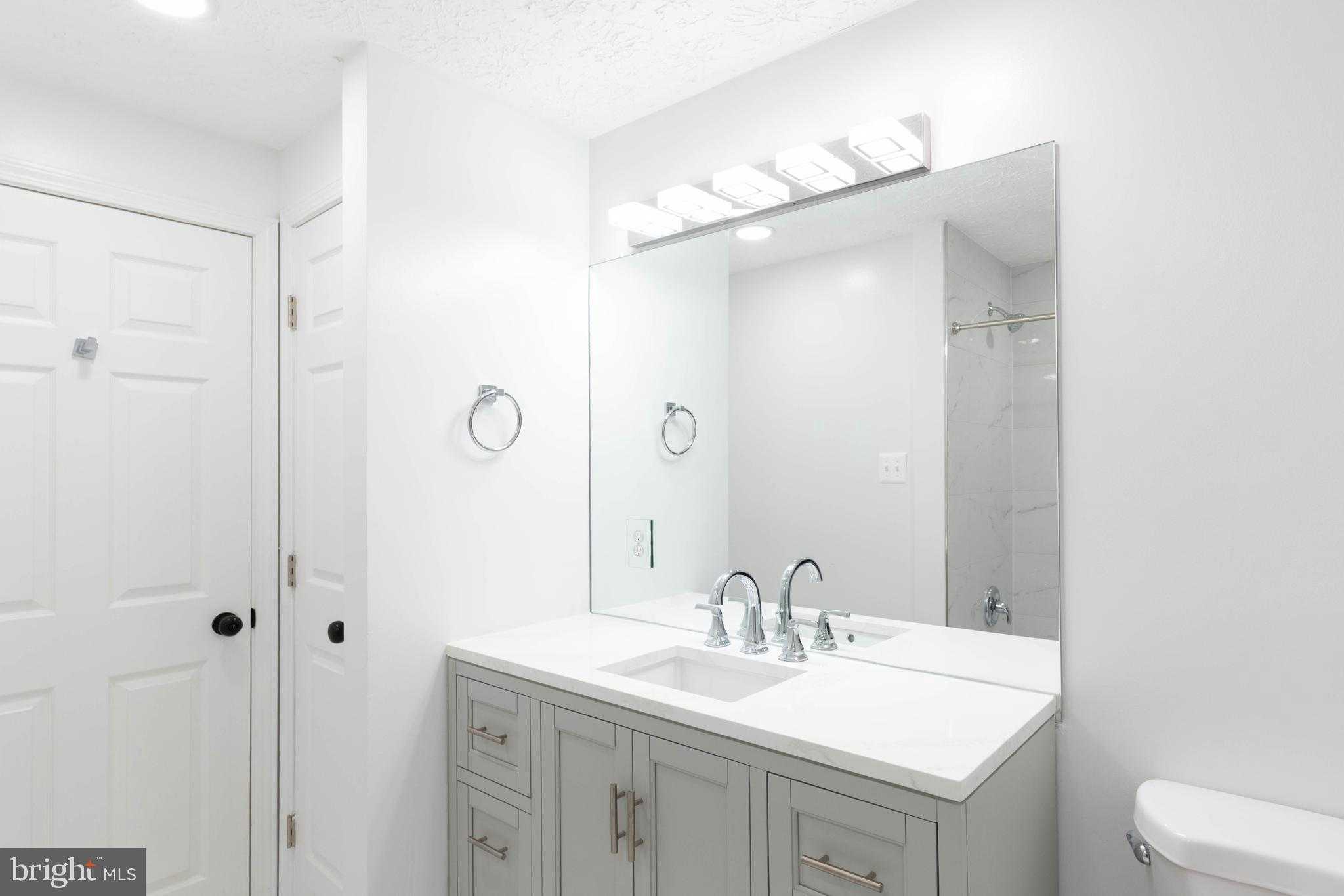 5814 Rock Forest CT photo 37