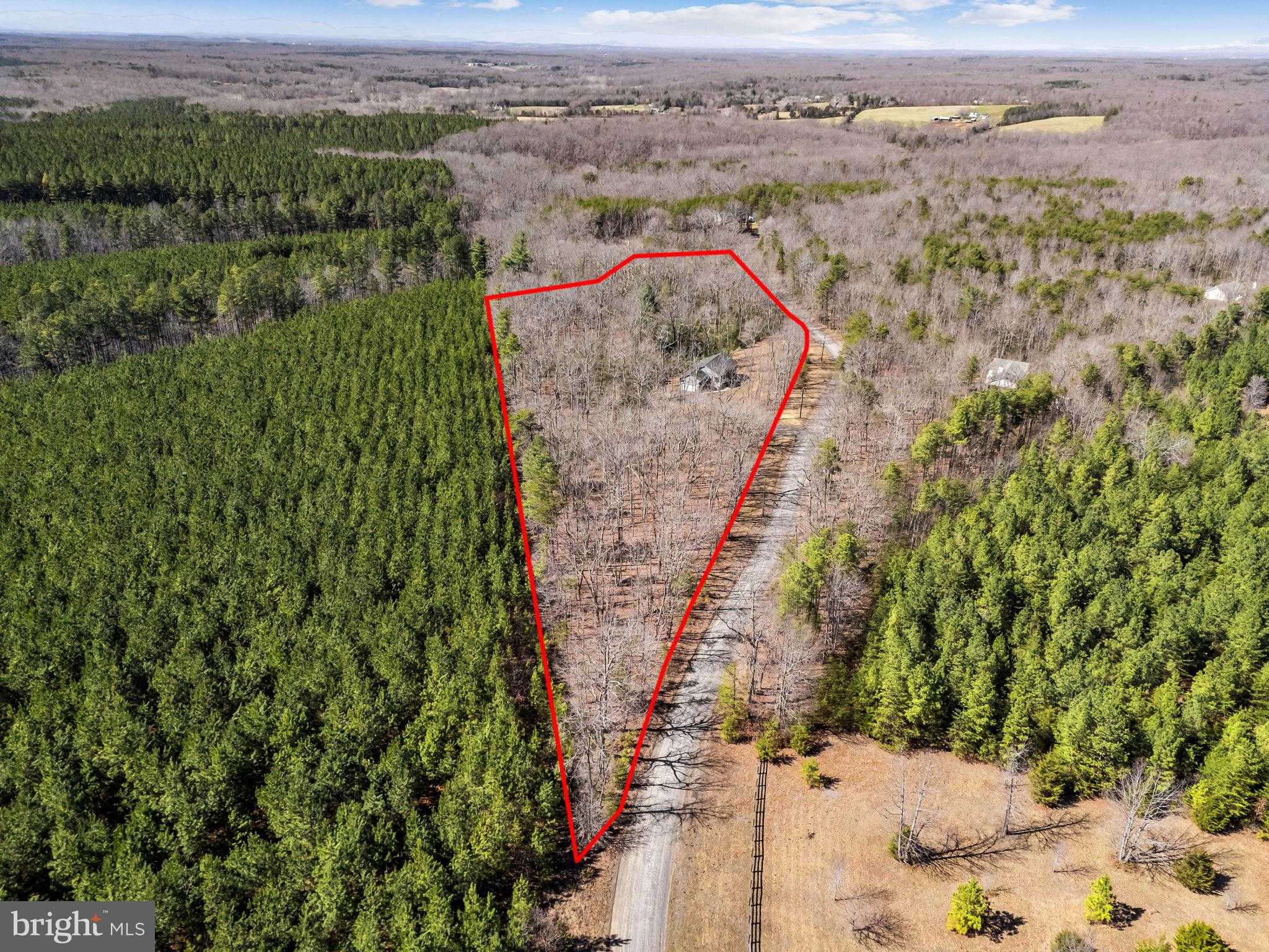 21270 Walkers Ln photo 3