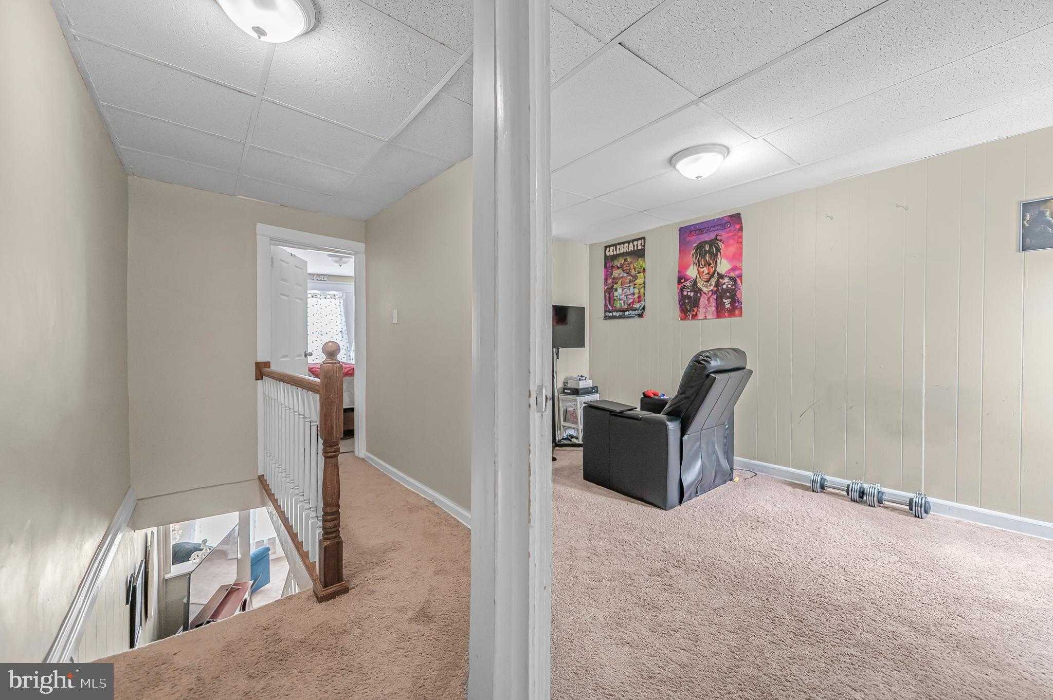 538 Clifton Ave photo 24