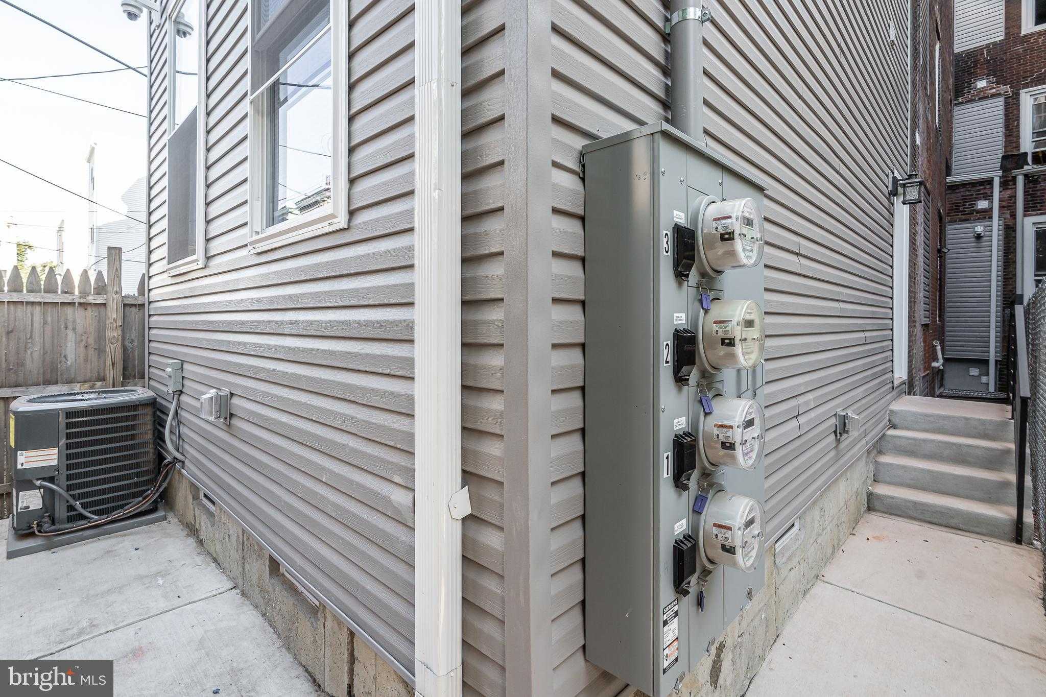 3625 Spring Garden St photo 23