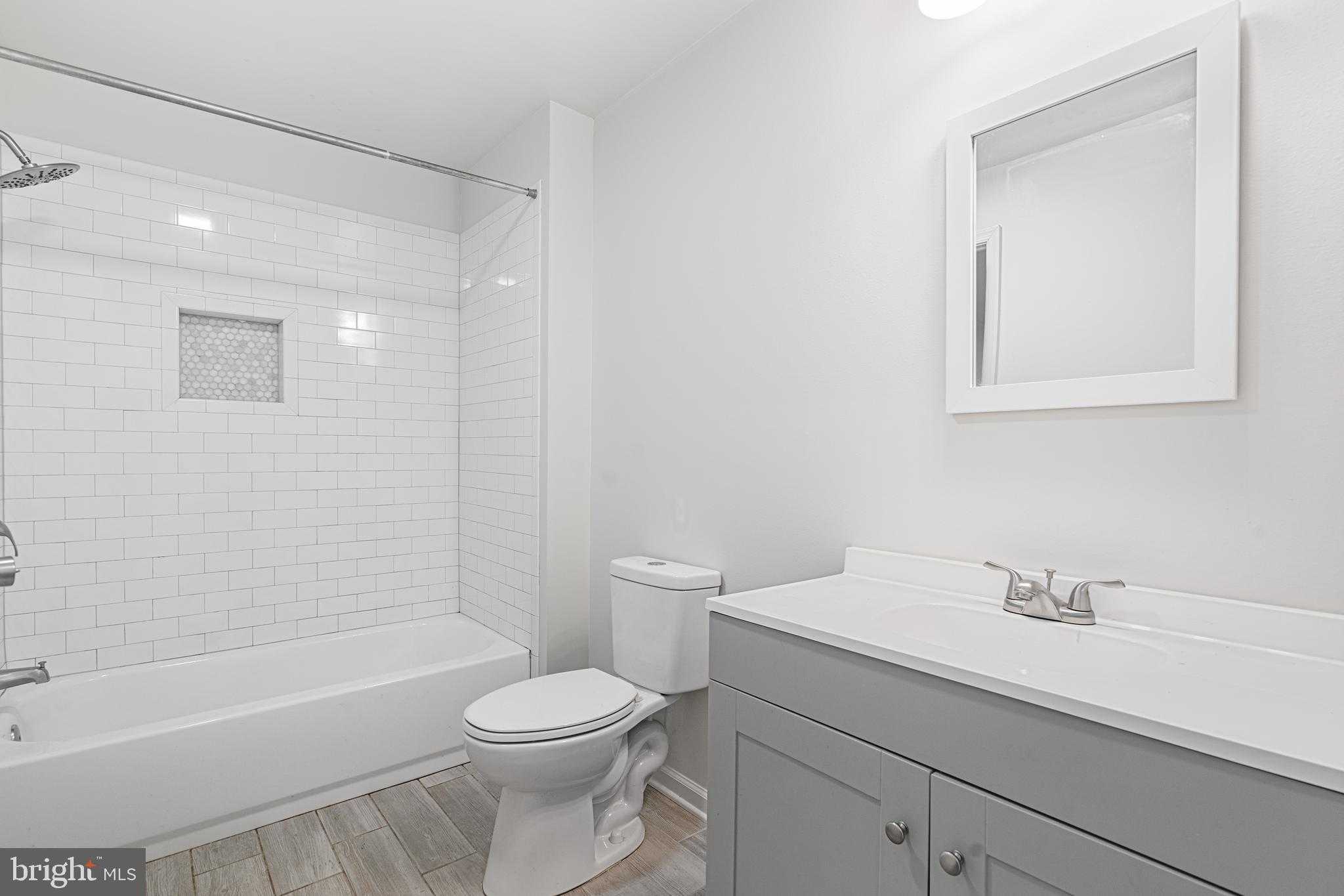 146 Walnut St photo 44