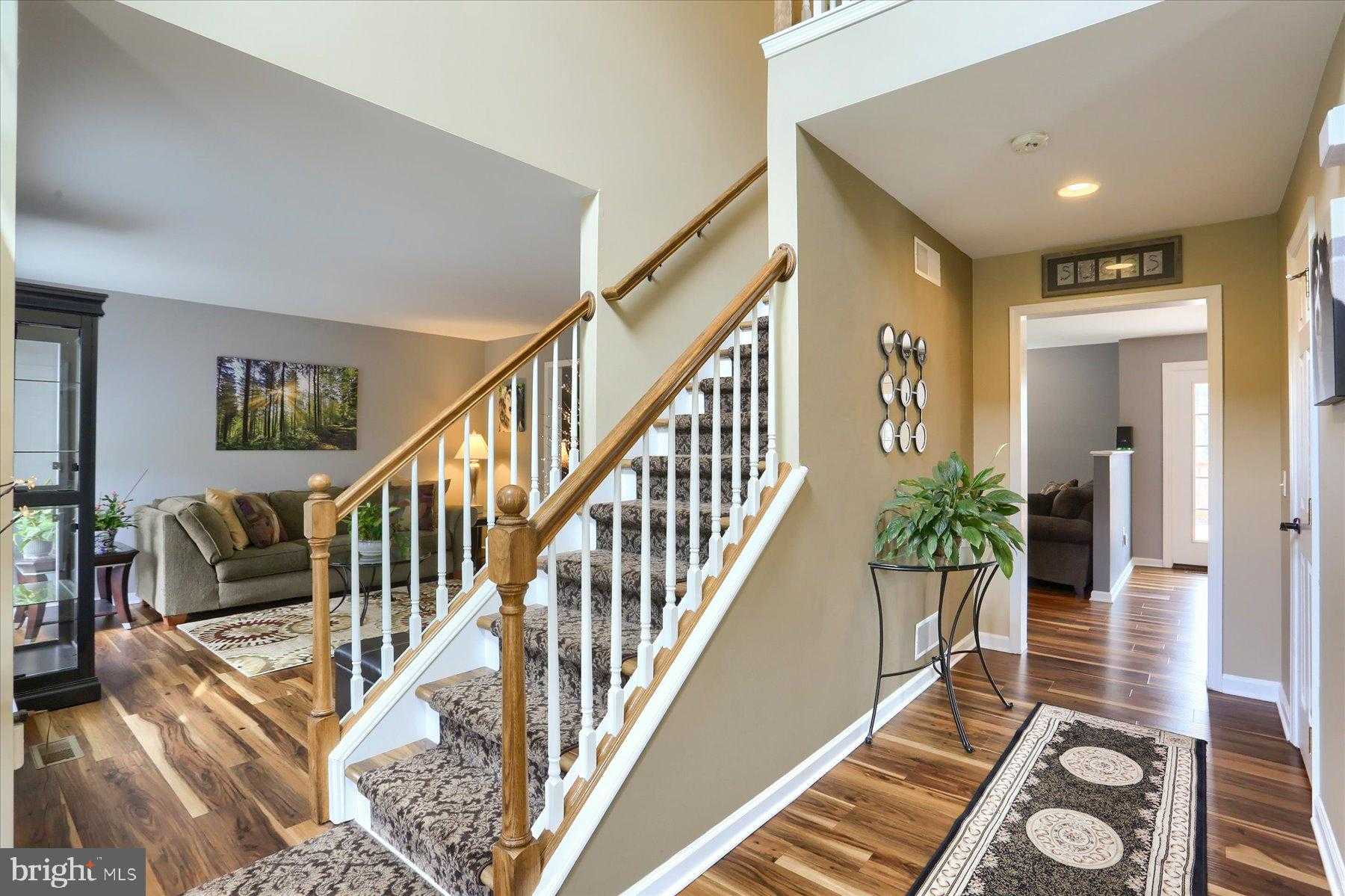 406 Hidden Valley Rd photo 4