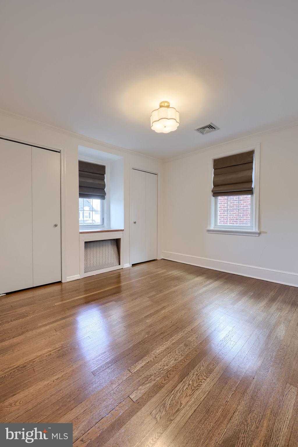 1026 W Ross St photo 35