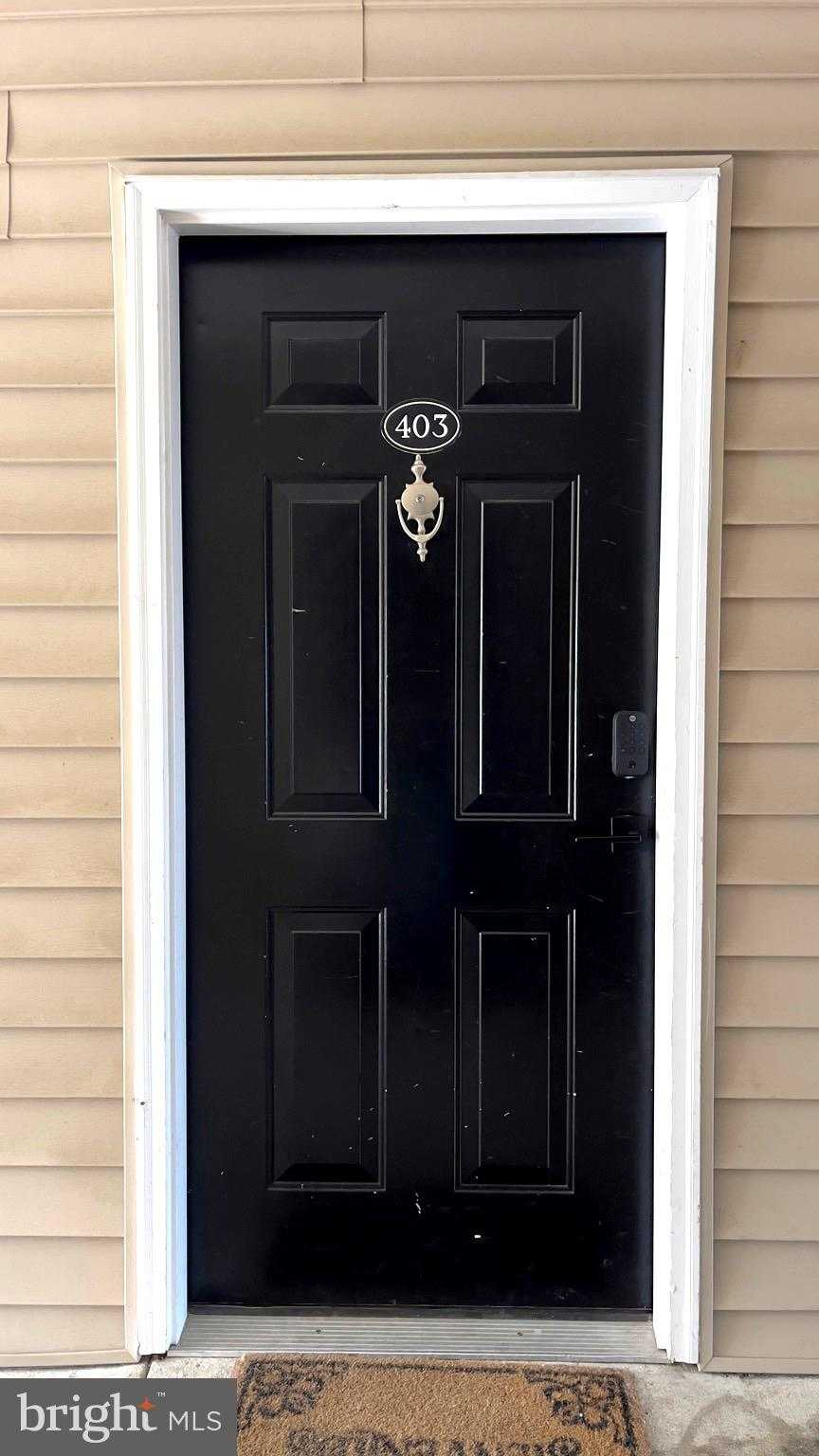 19611 Galway Bay Cir Apt 403 photo 2