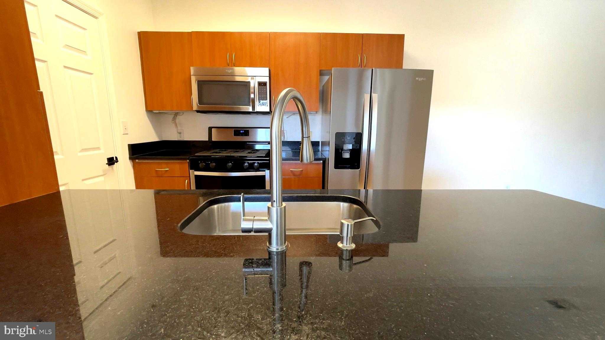 19611 Galway Bay Cir Apt 403 photo 5