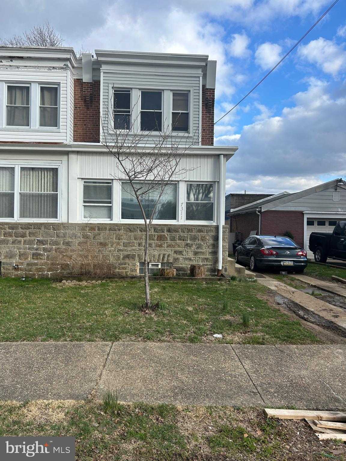 7311 Claridge St photo 2