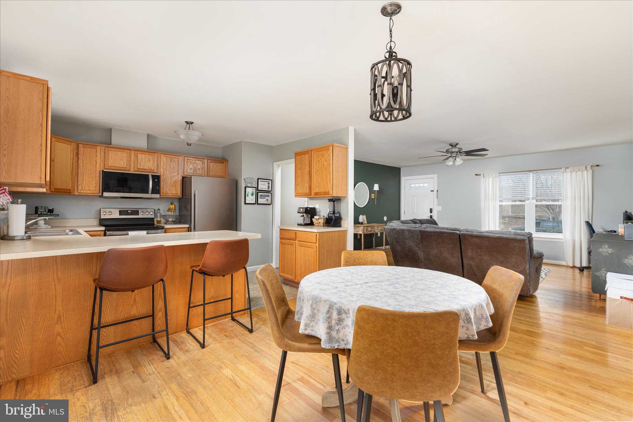 1112 Ashby St photo 14