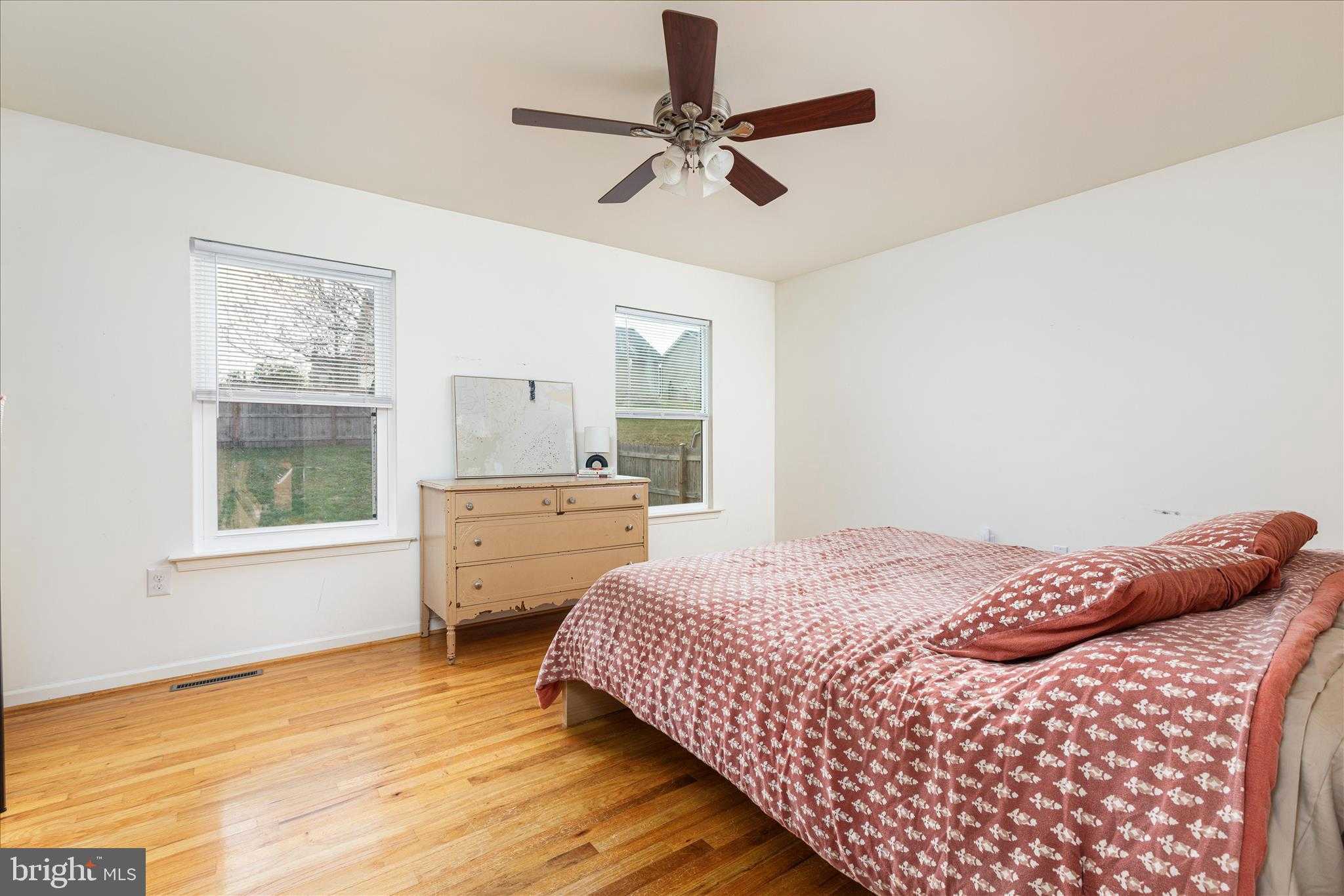 1112 Ashby St photo 20