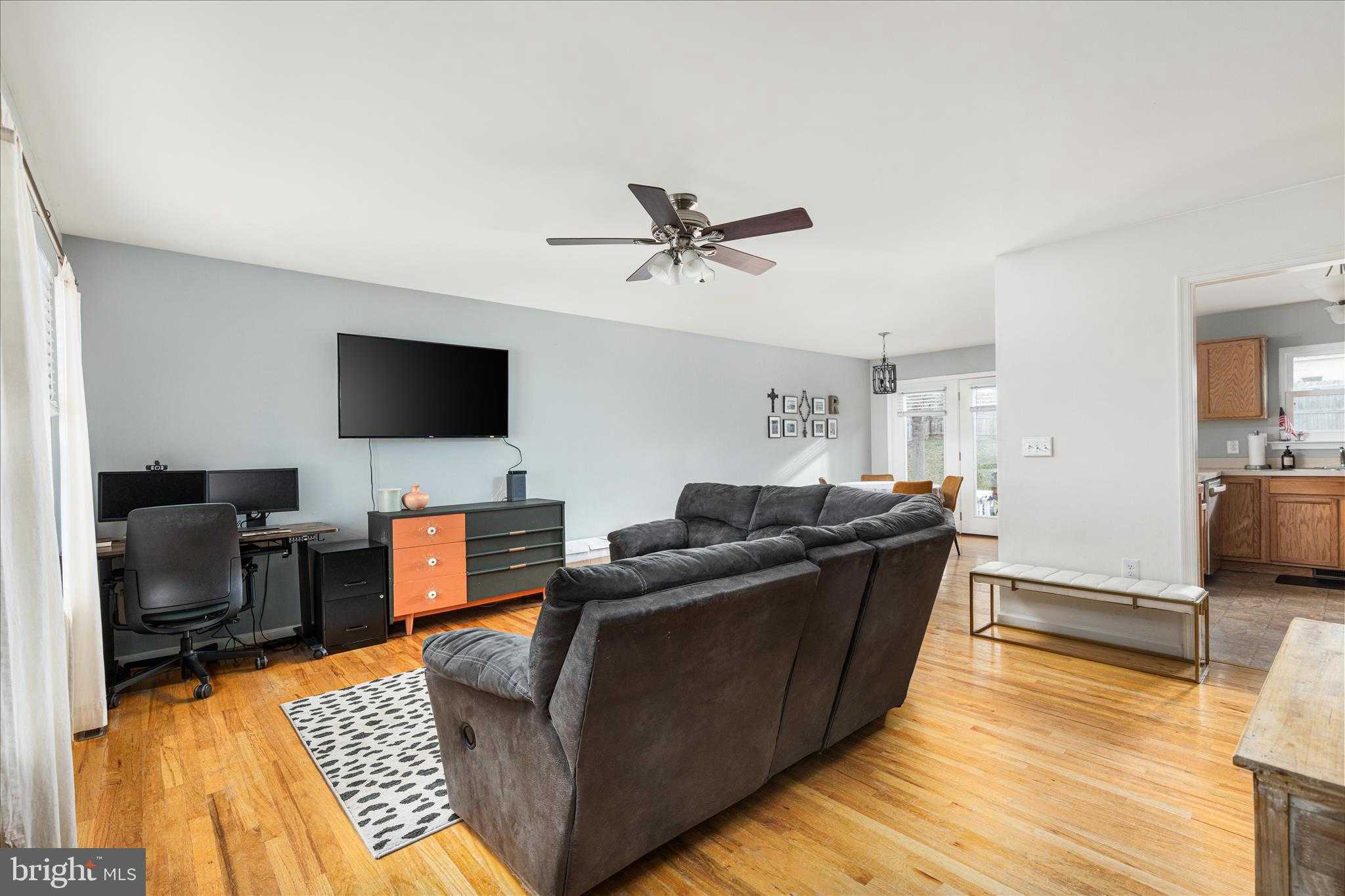 1112 Ashby St photo 8