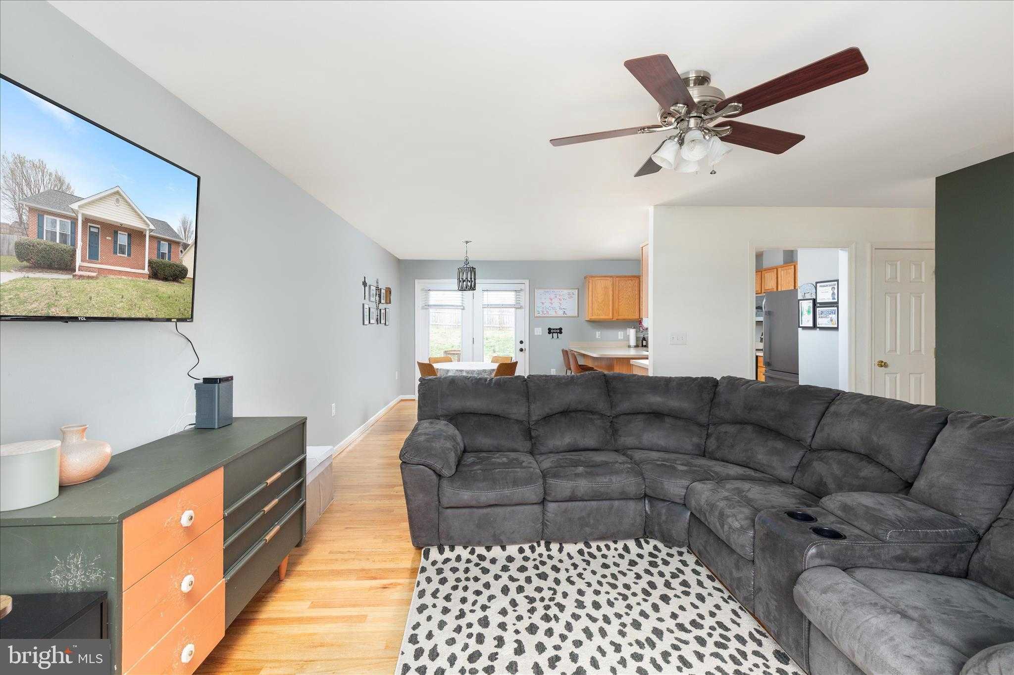 1112 Ashby St photo 9